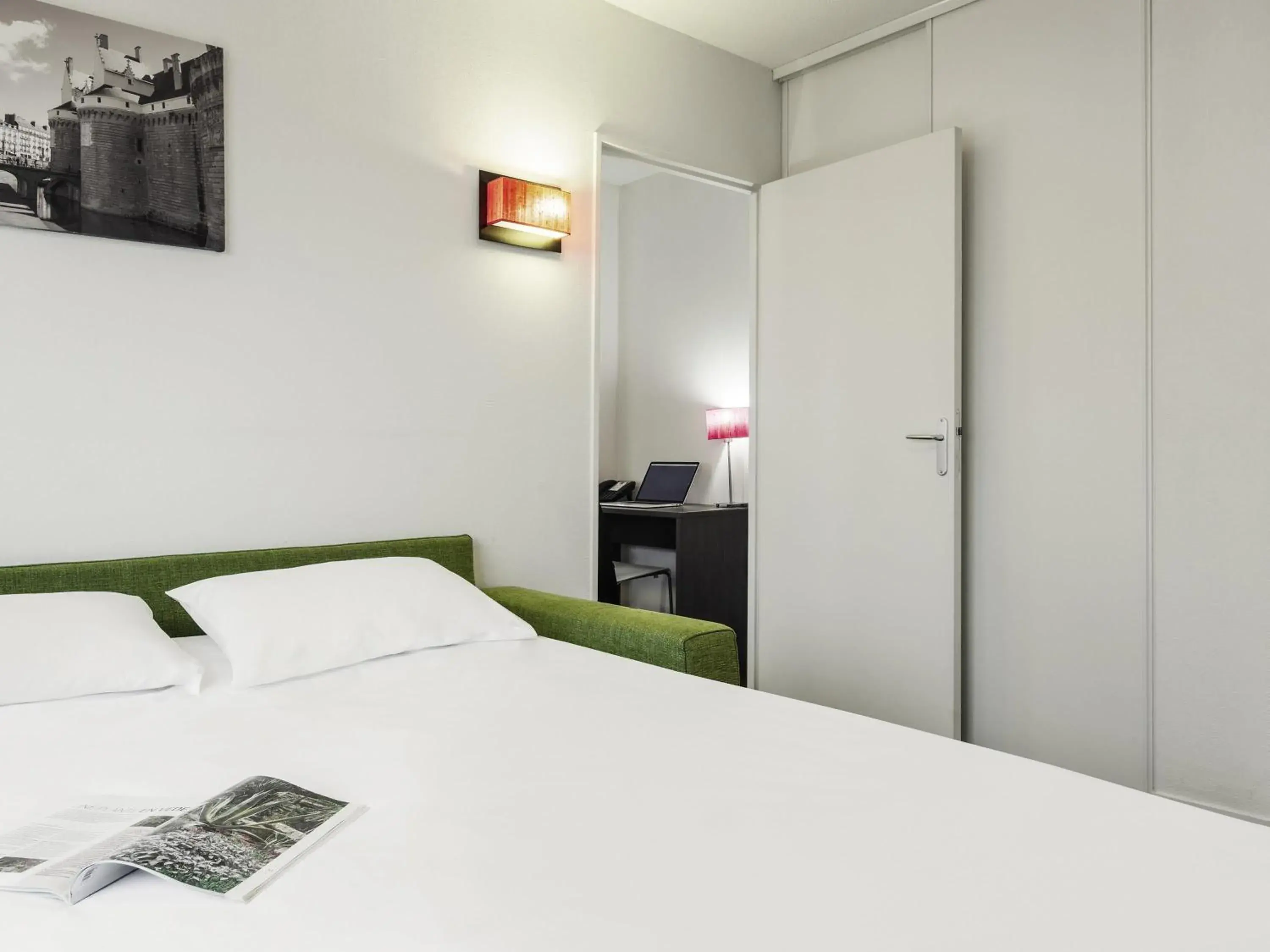 Bedroom, Bed in Aparthotel Adagio Access Nantes Viarme Bedroom, Bed in Aparthotel Adagio Access Nantes Viarme