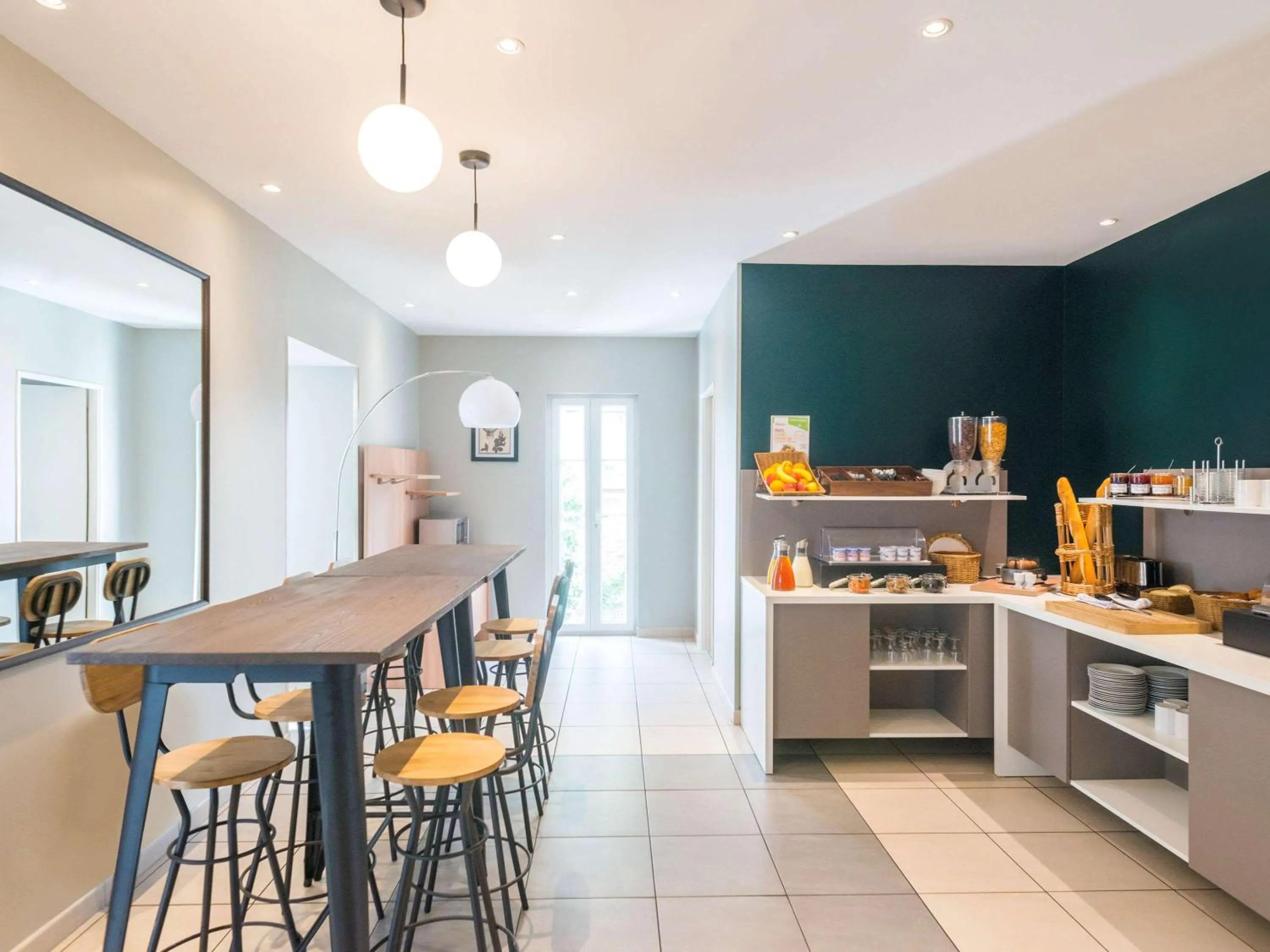 Property building in Aparthotel Adagio Access Nantes Viarme