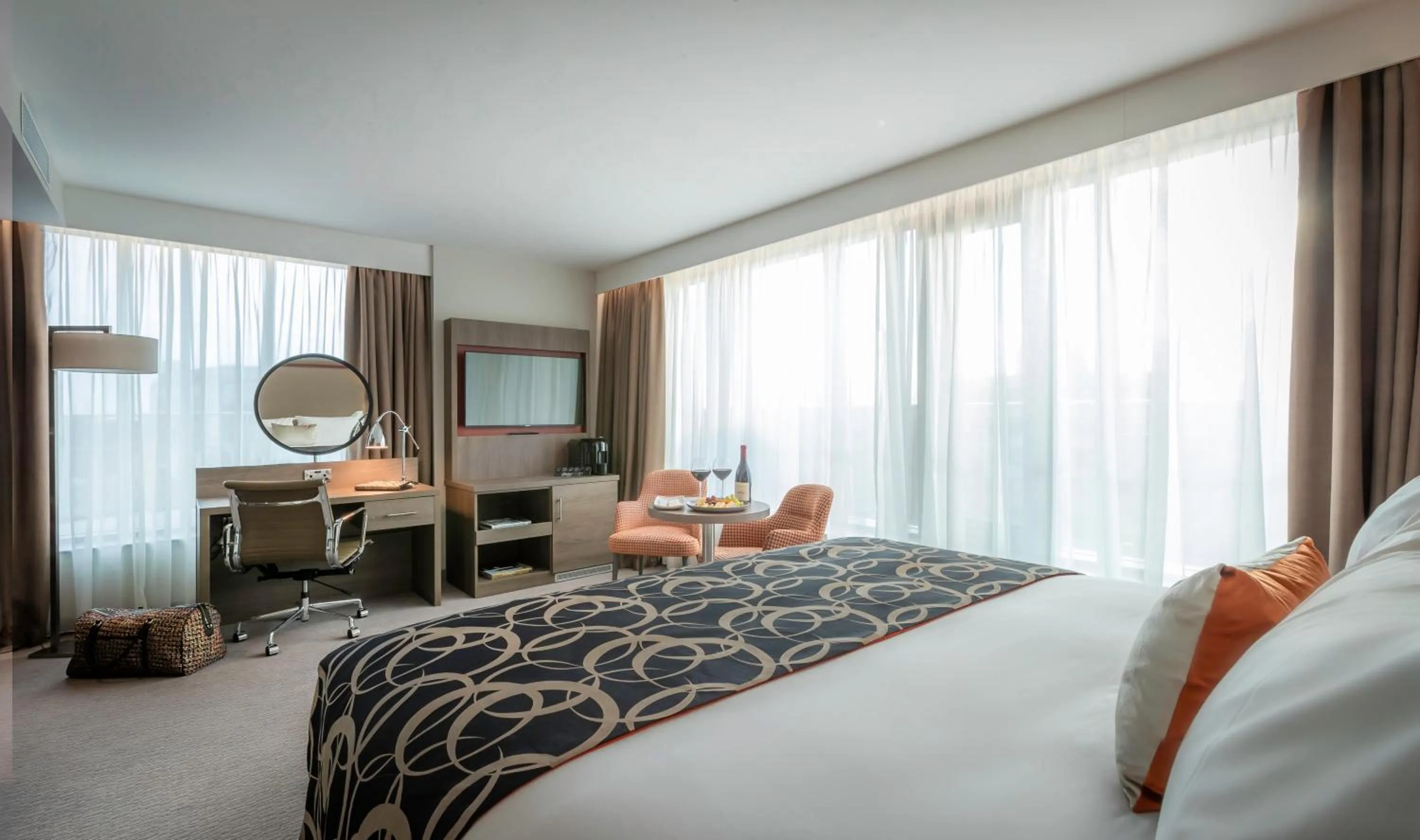 Photo of the whole room, Bed in Clayton Hotel Charlemont