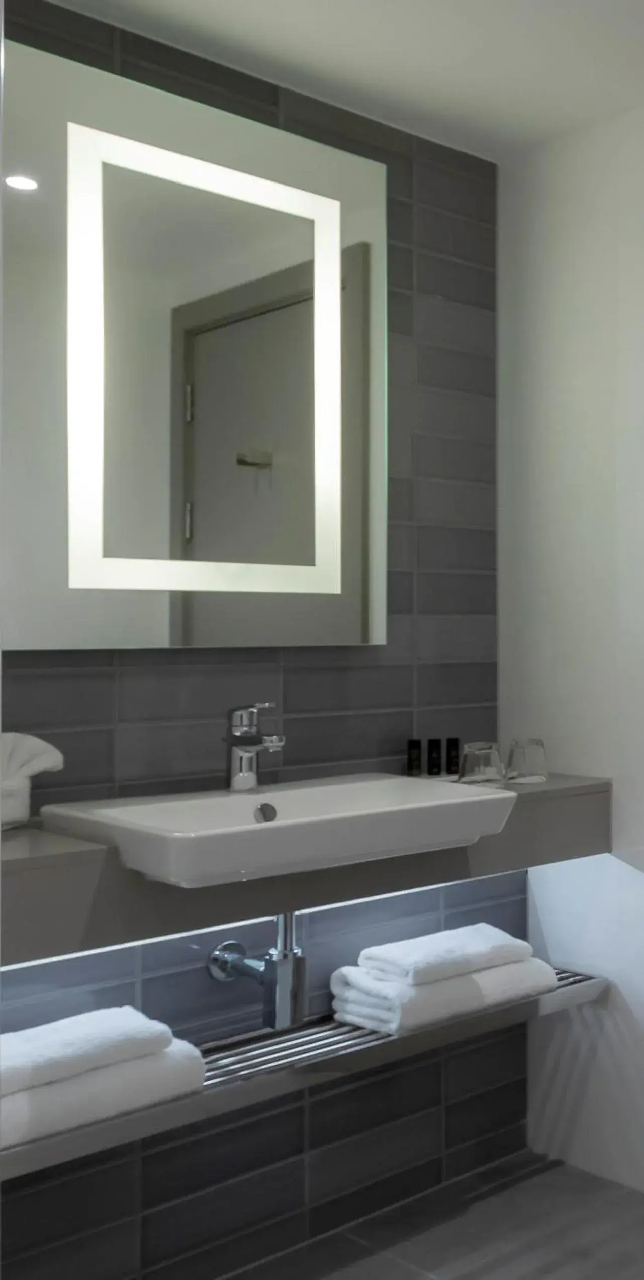 Deluxe King Room in Clayton Hotel Charlemont Deluxe King Room in Clayton Hotel Charlemont