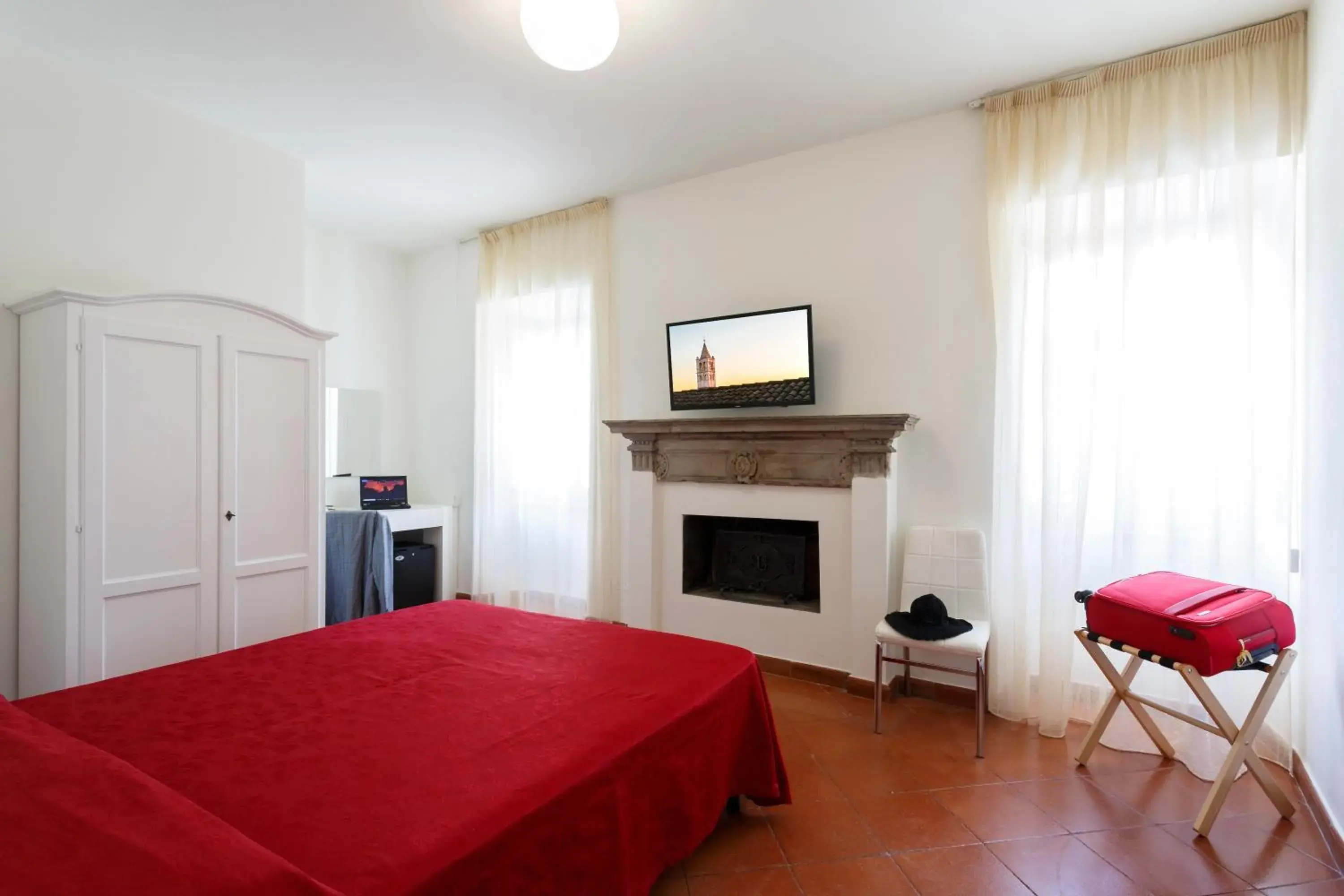 Deluxe Double or Twin Room in Hotel Il Duomo Deluxe Double or Twin Room in Hotel Il Duomo