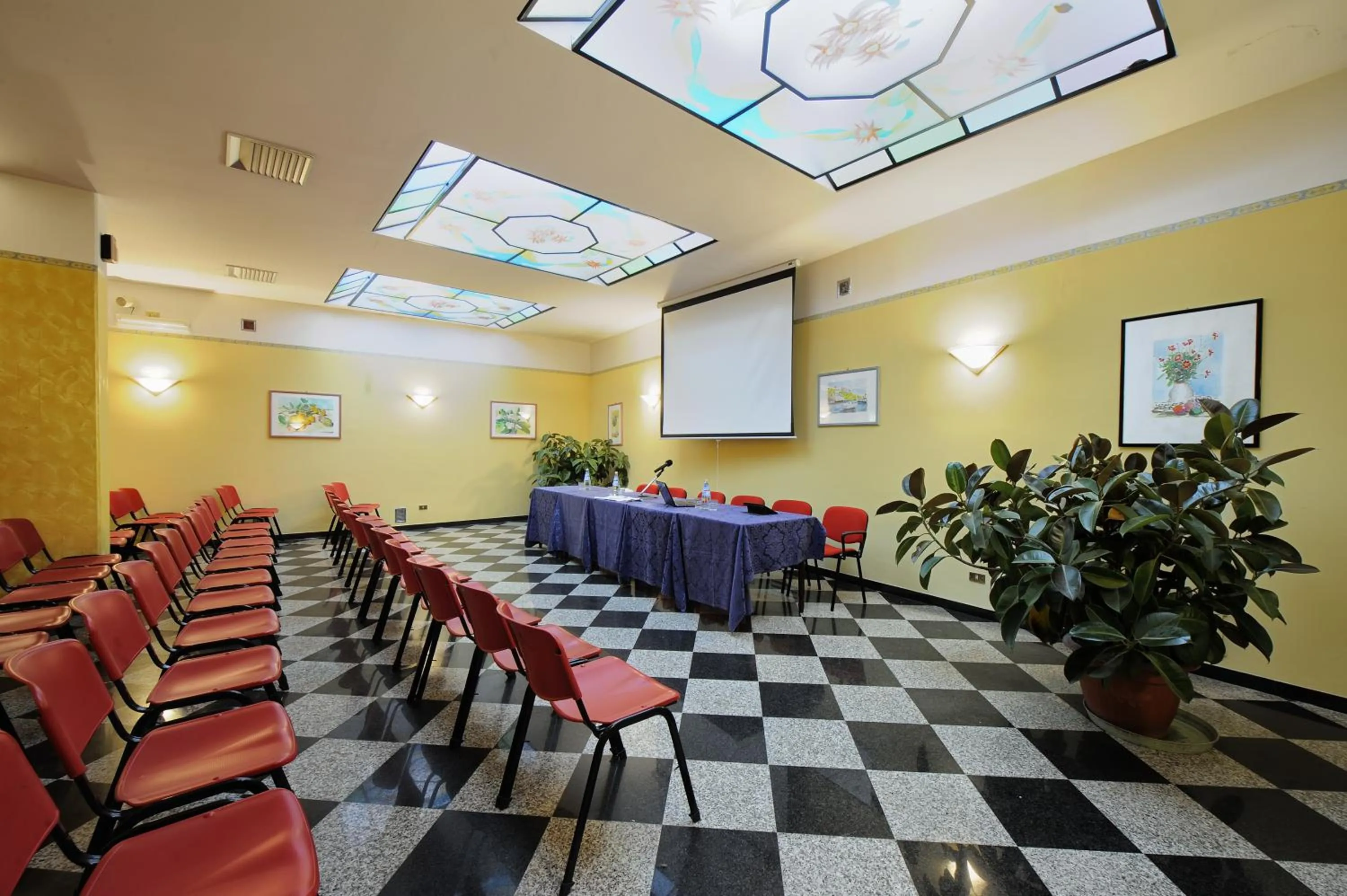 Business facilities in Hotel Bertusi
