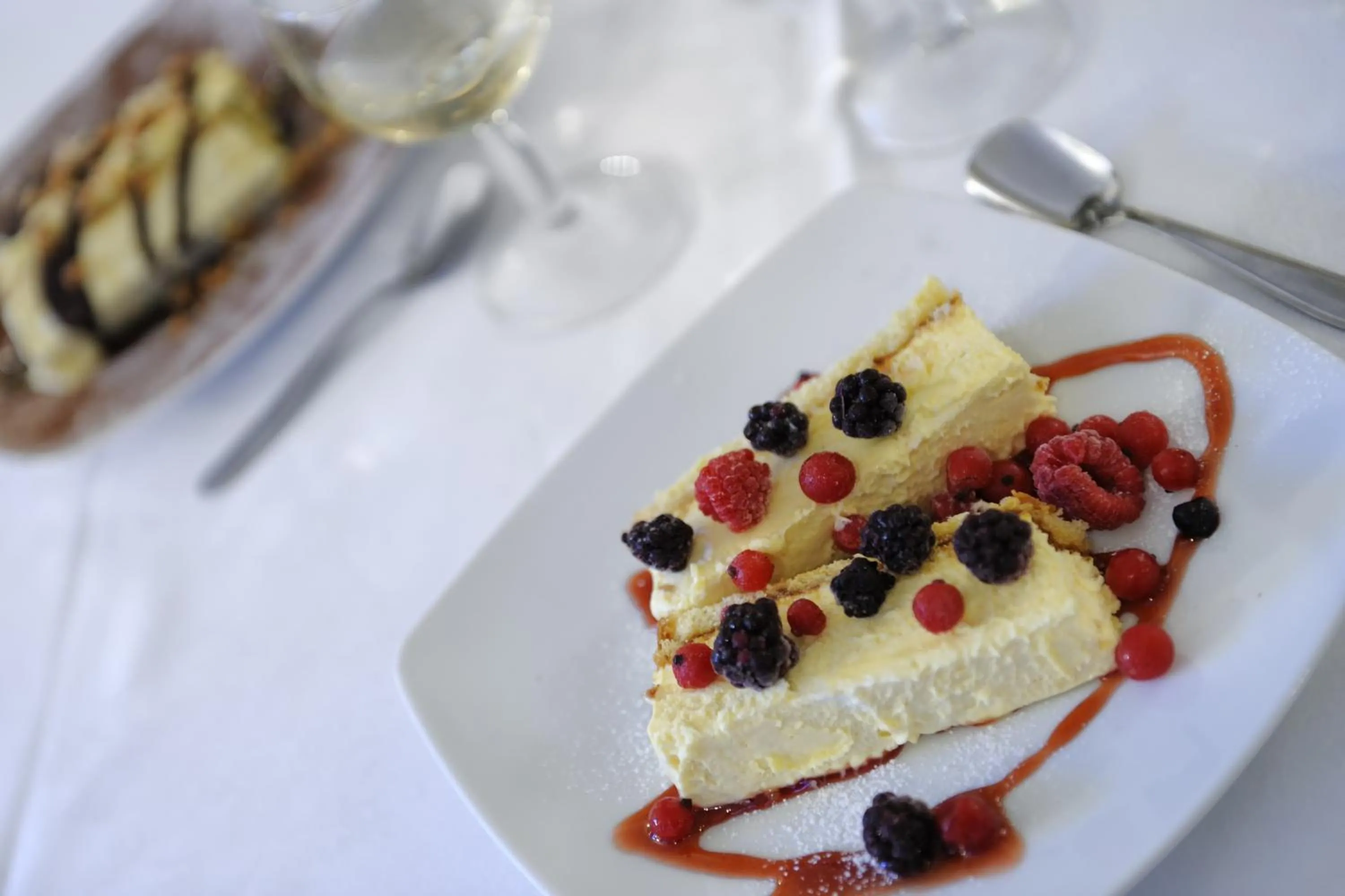 Restaurant/places to eat in Hotel Bertusi