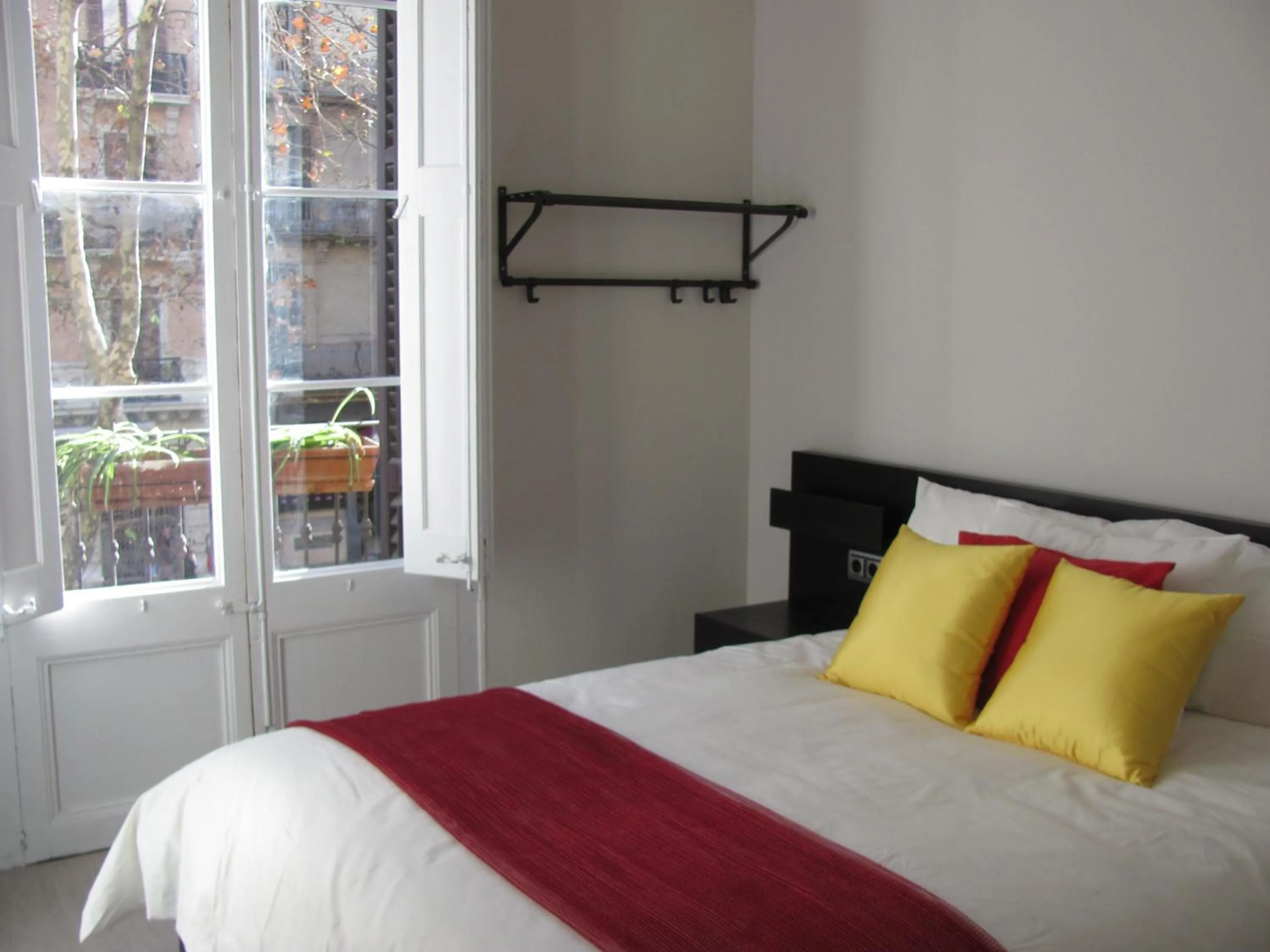 Bedroom, Bed in BruStar Gotic-Centric