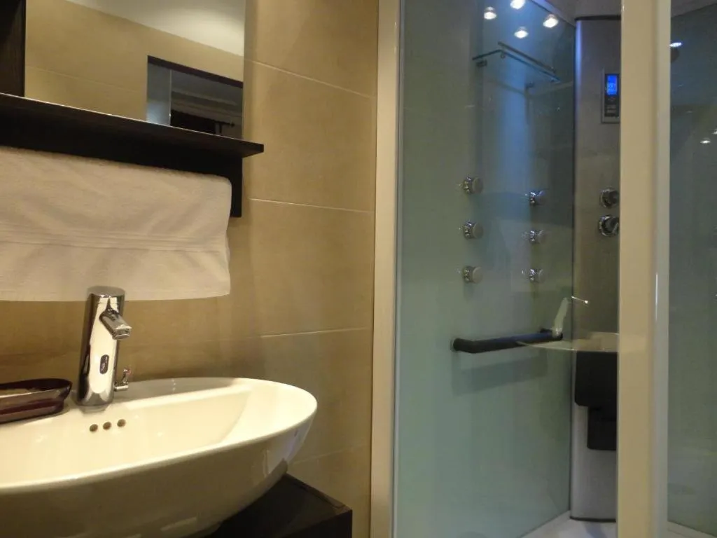 Bathroom in BruStar Gotic-Centric