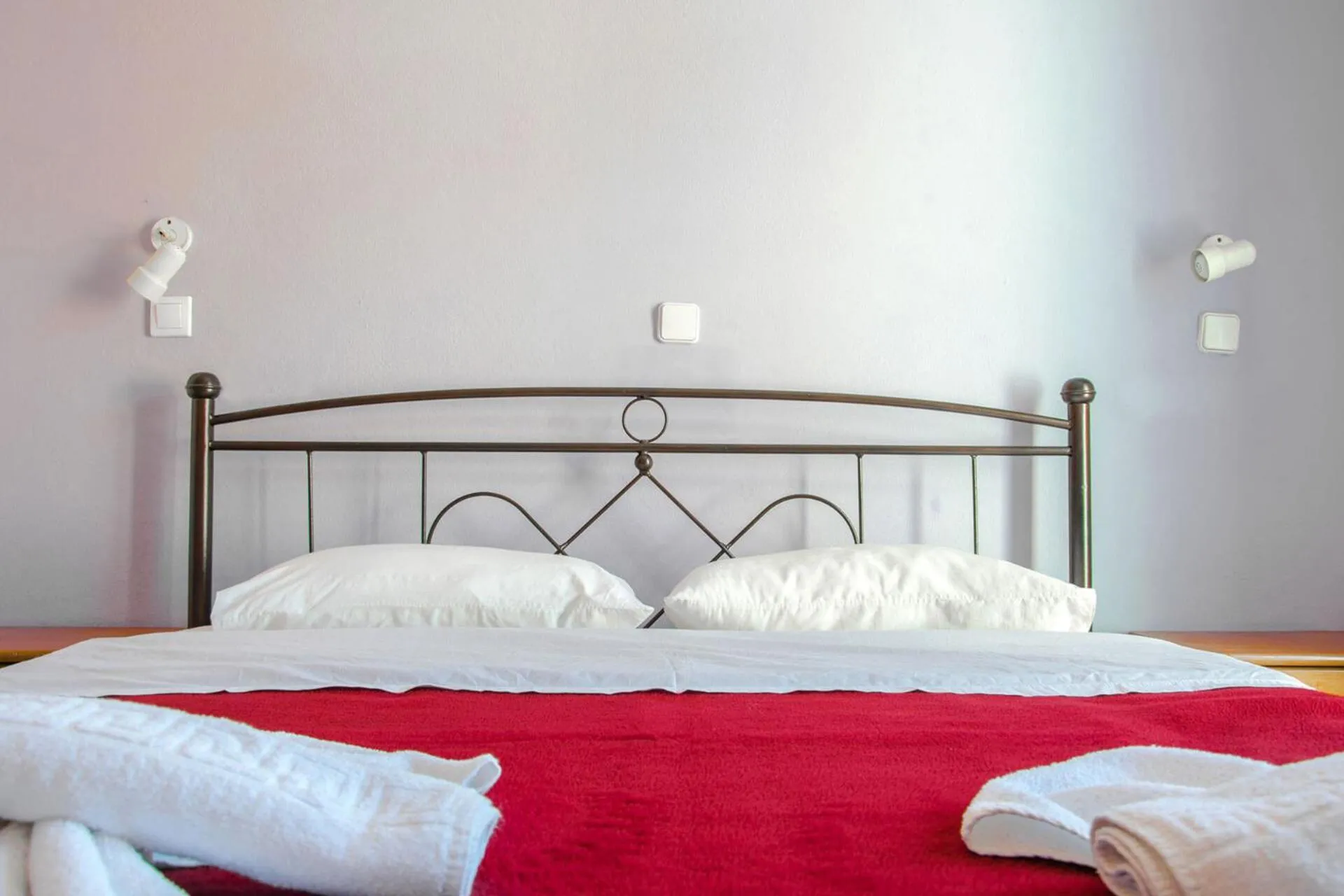 Bed in Hotel Mariona