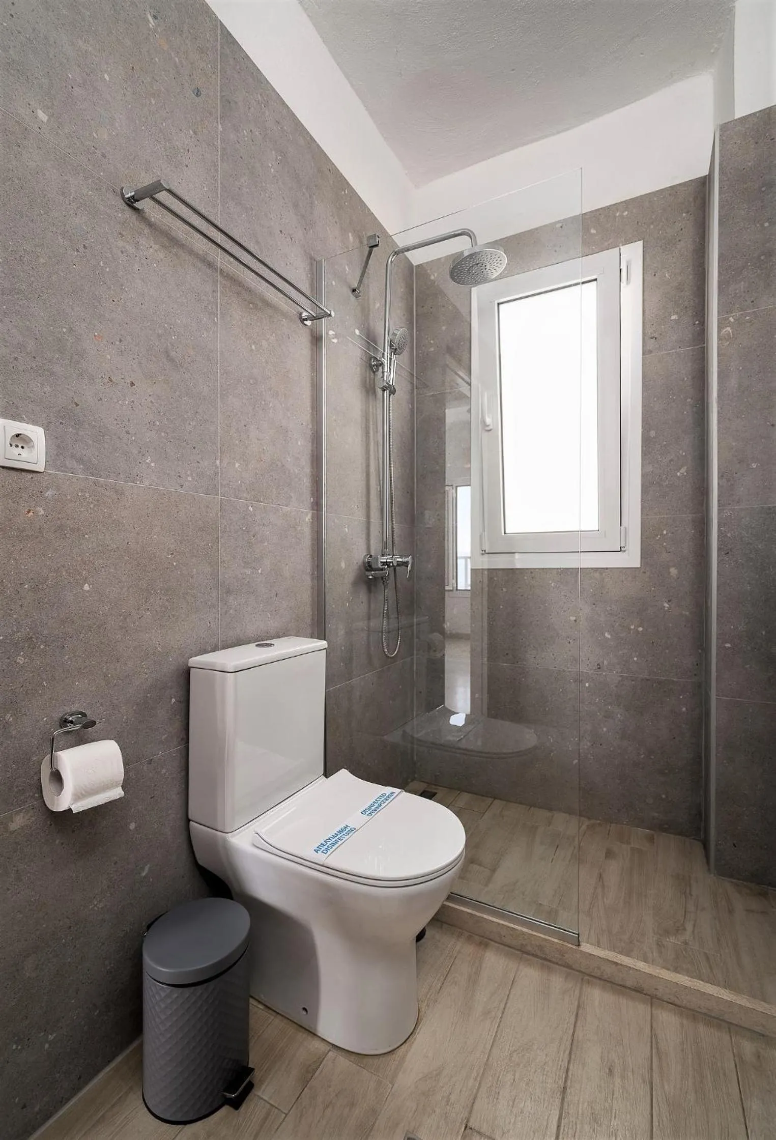 Bathroom in Galini Mare