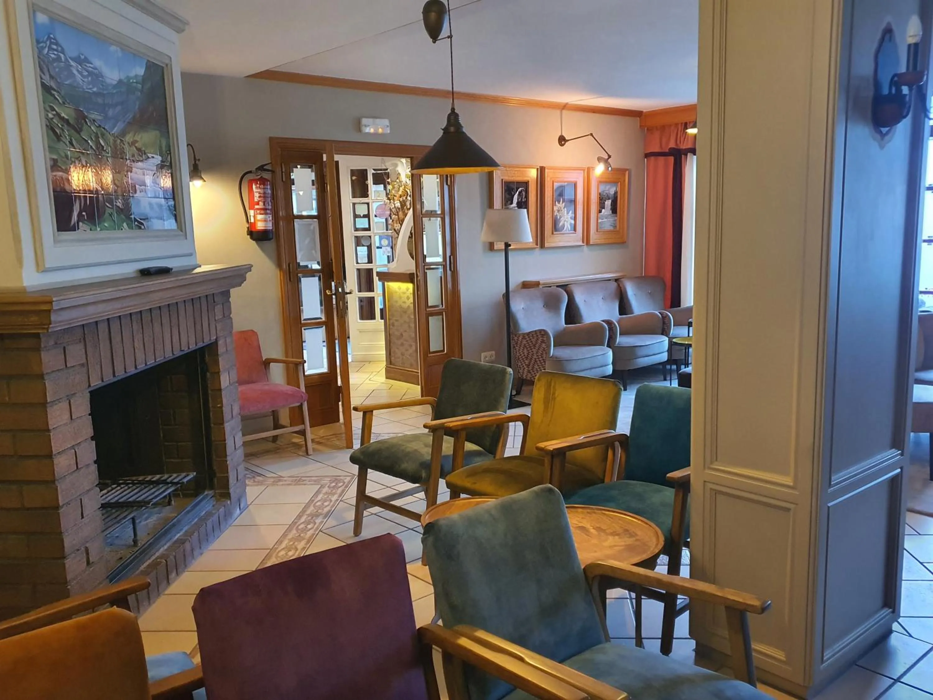 Living room in Hotel Villa de Torla