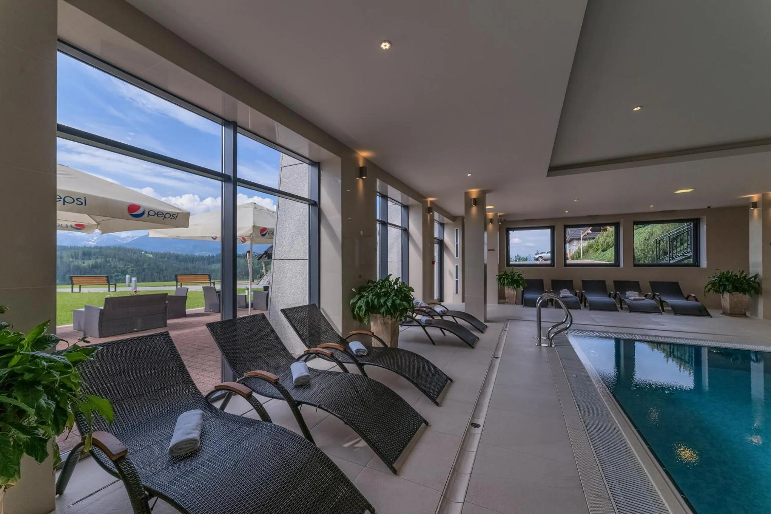 Swimming pool in Hotel Zbójnicówka
