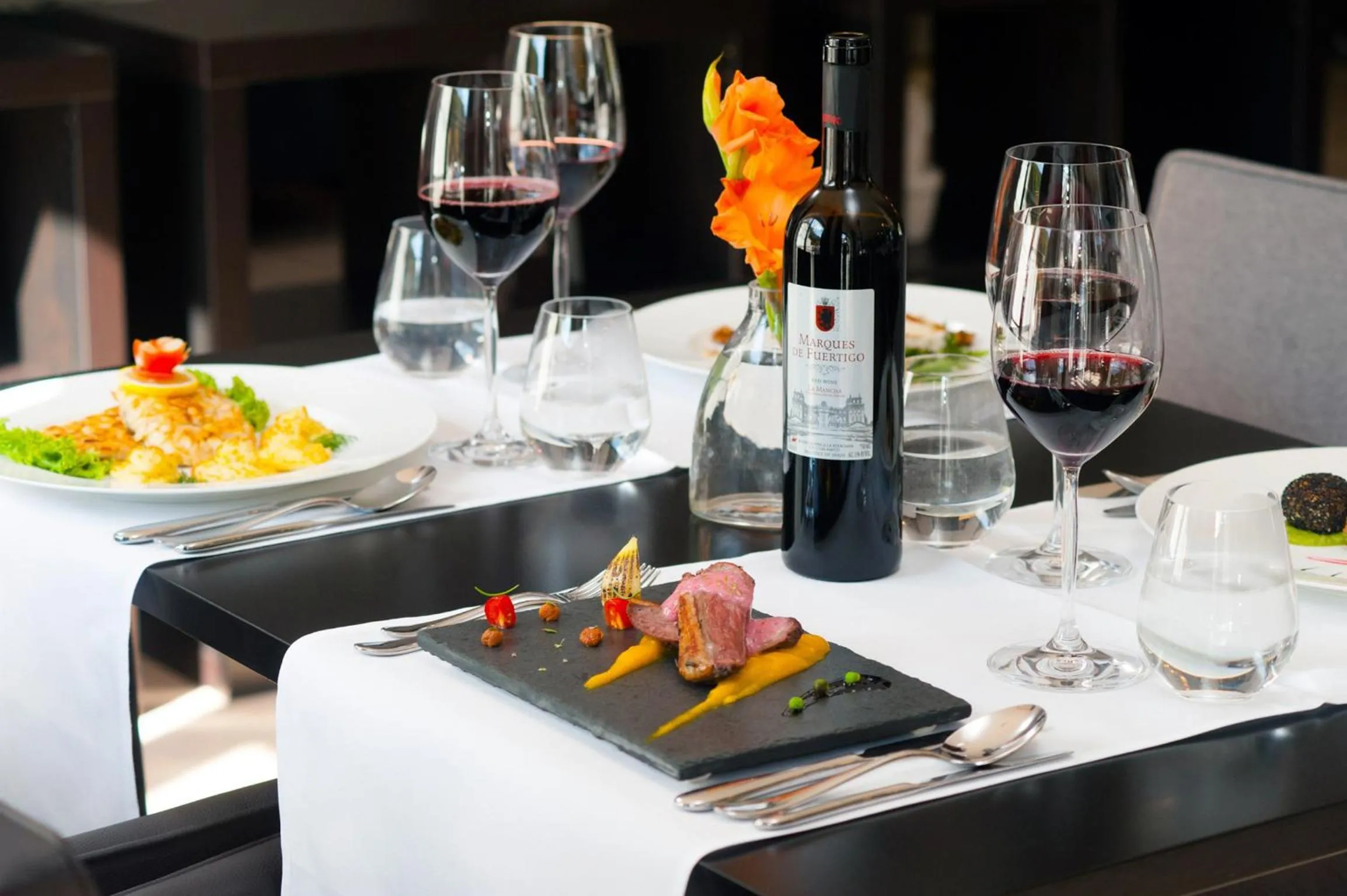 Restaurant/places to eat in Hotel Pałac Jugowice