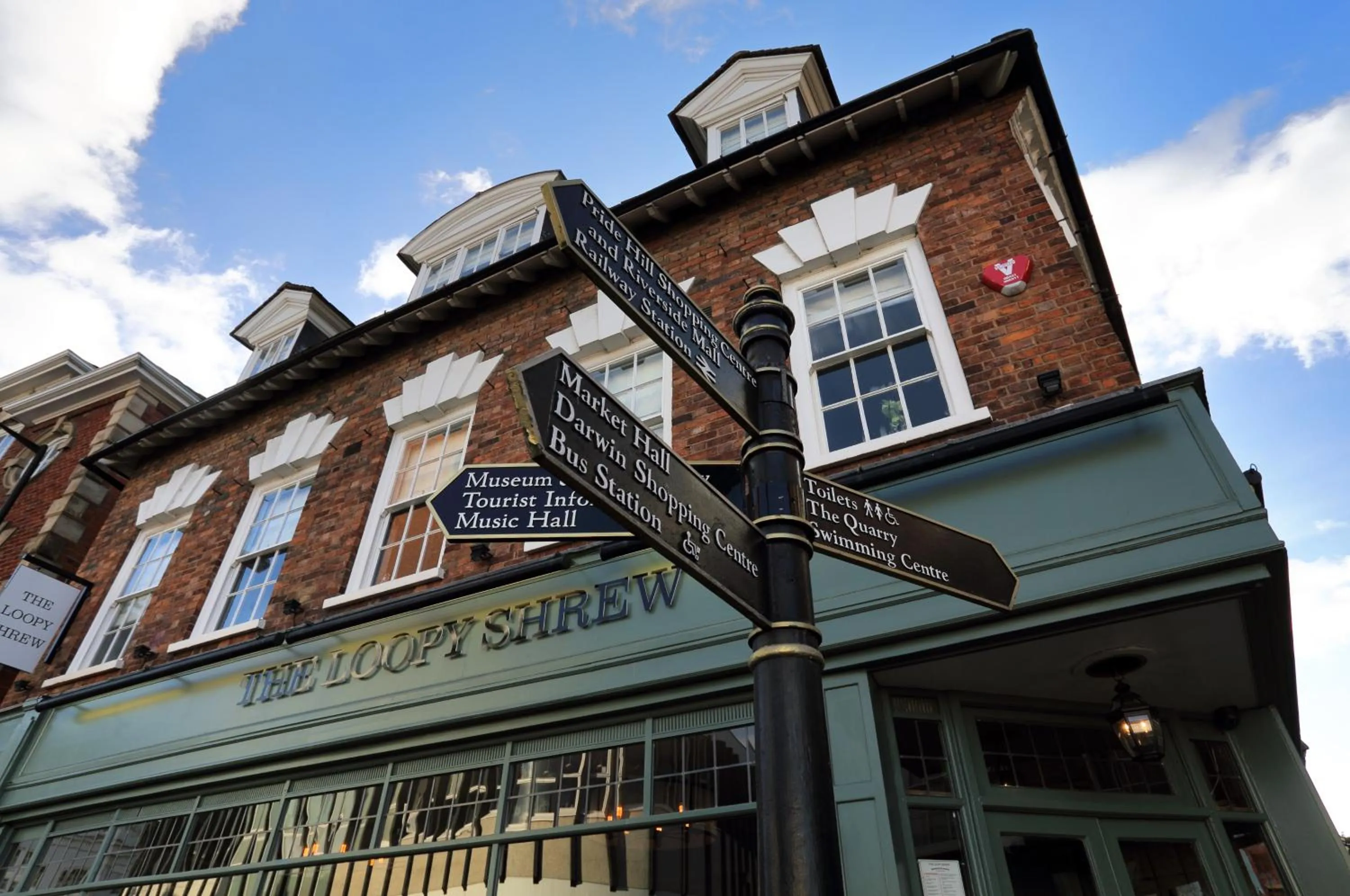 Facade/entrance in The Loopy Shrew