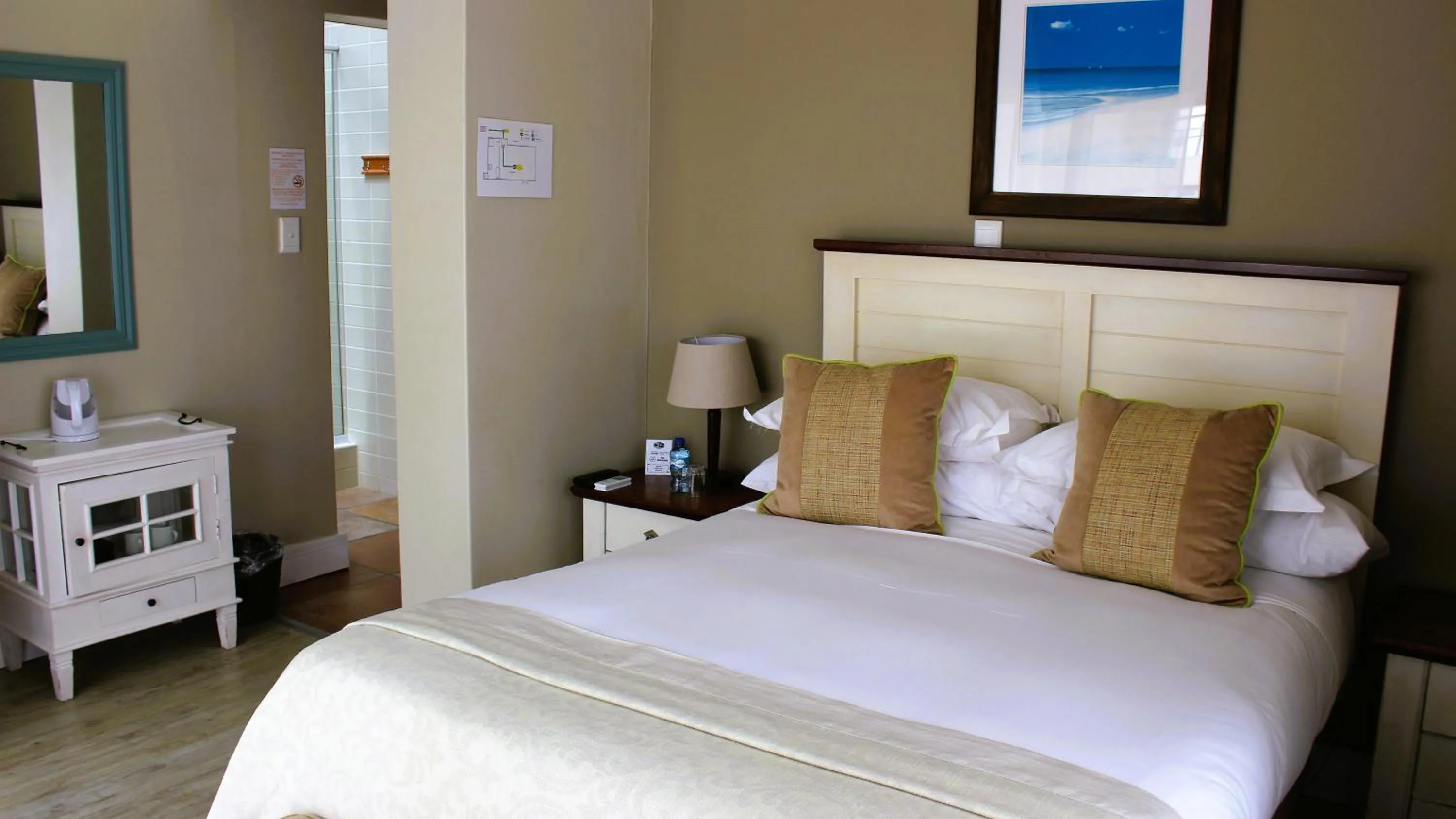 Bed in Atlantic Villa Boutique Guesthouse