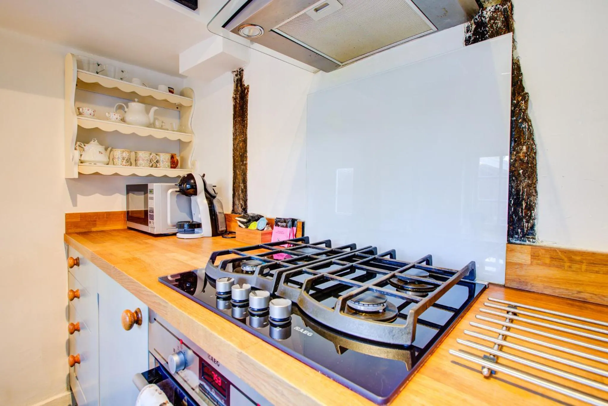 Kitchen or kitchenette in Eglantine