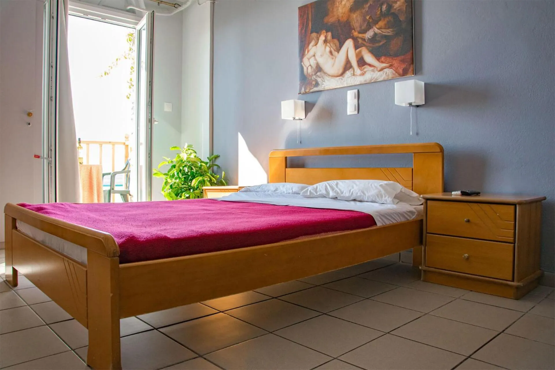 Bed in Hotel Tarsanas