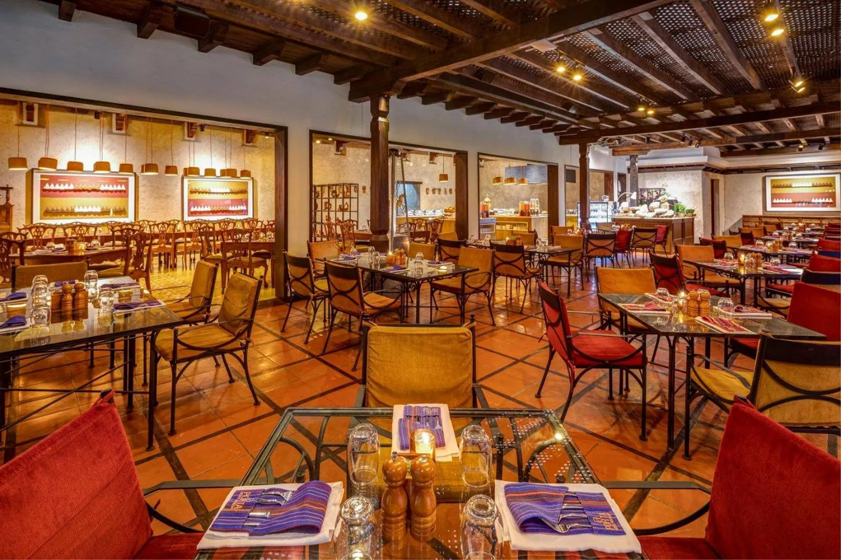 Restaurant/places to eat in Porta Hotel Antigua