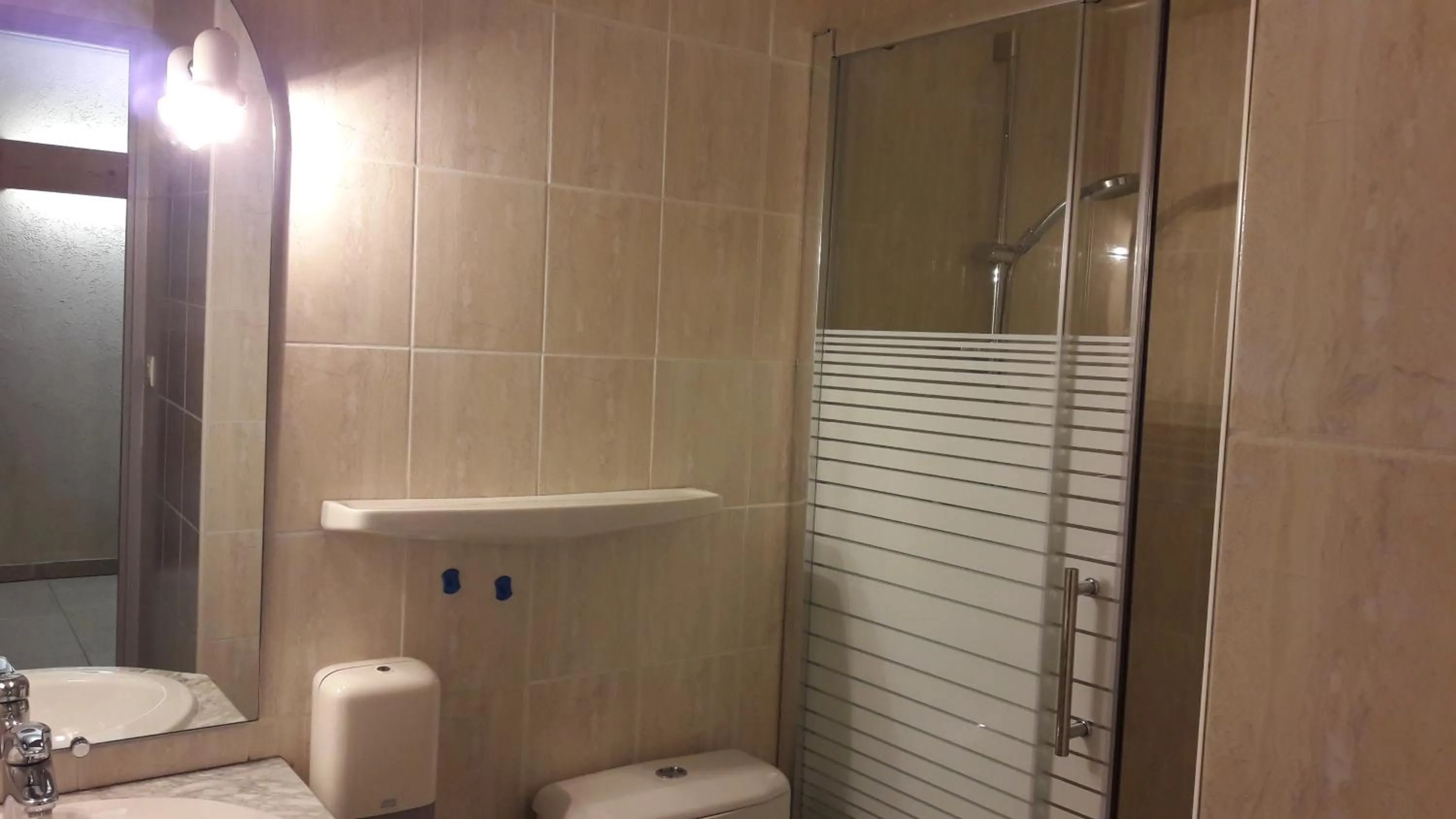 Bathroom in Hôtel Du Midi