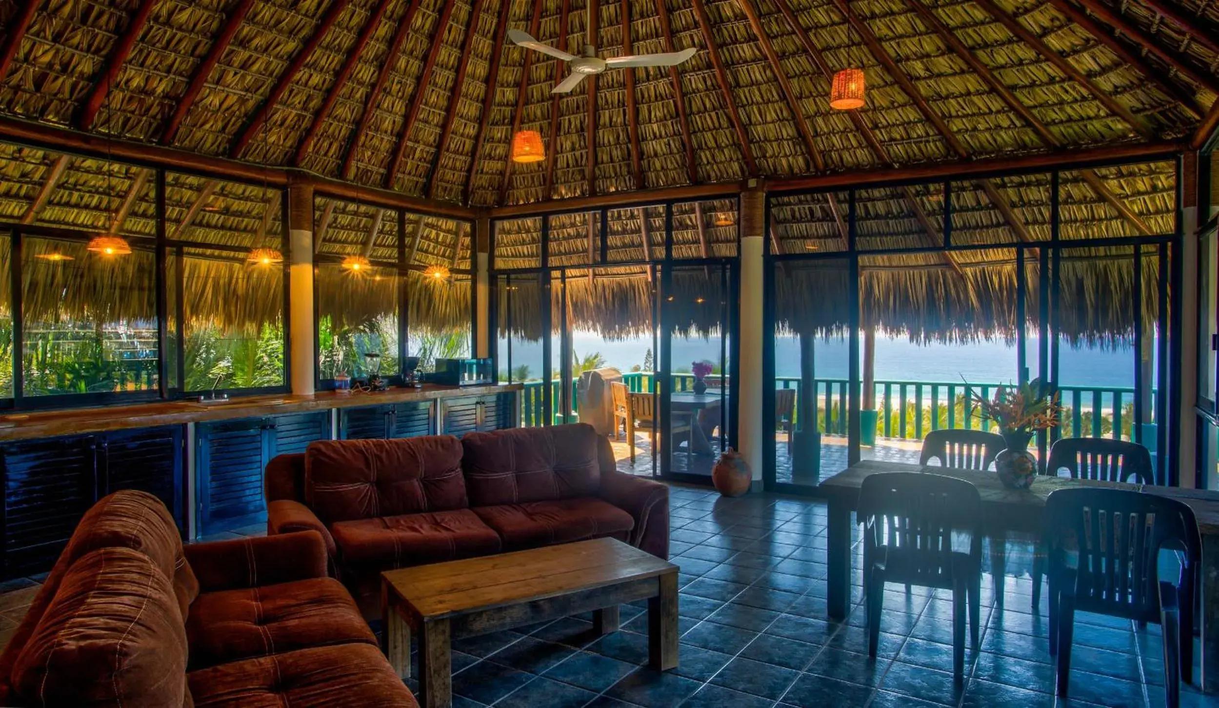 Three-Bedroom Apartment with Sea View in Bungalows Oasis Three-Bedroom Apartment with Sea View in Bungalows Oasis