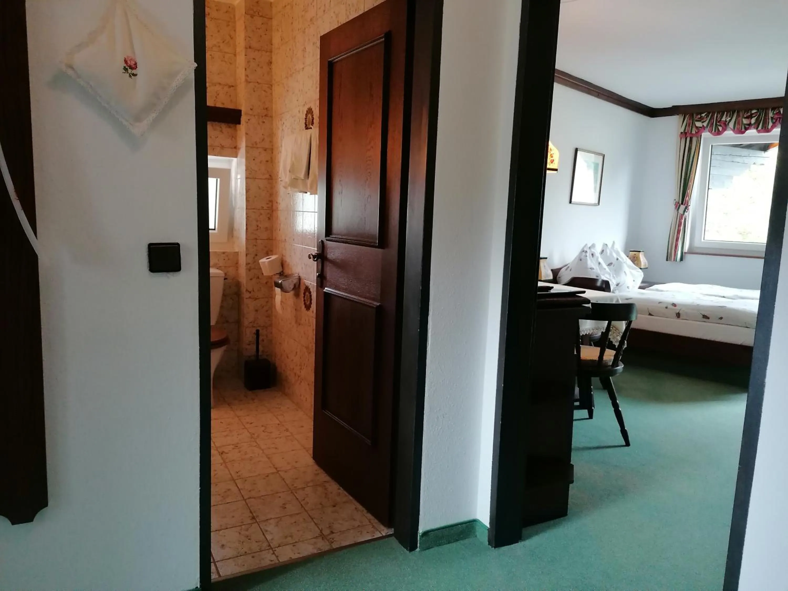 Photo of the whole room, Bed in Hotel garni Landhaus Bürtlmair