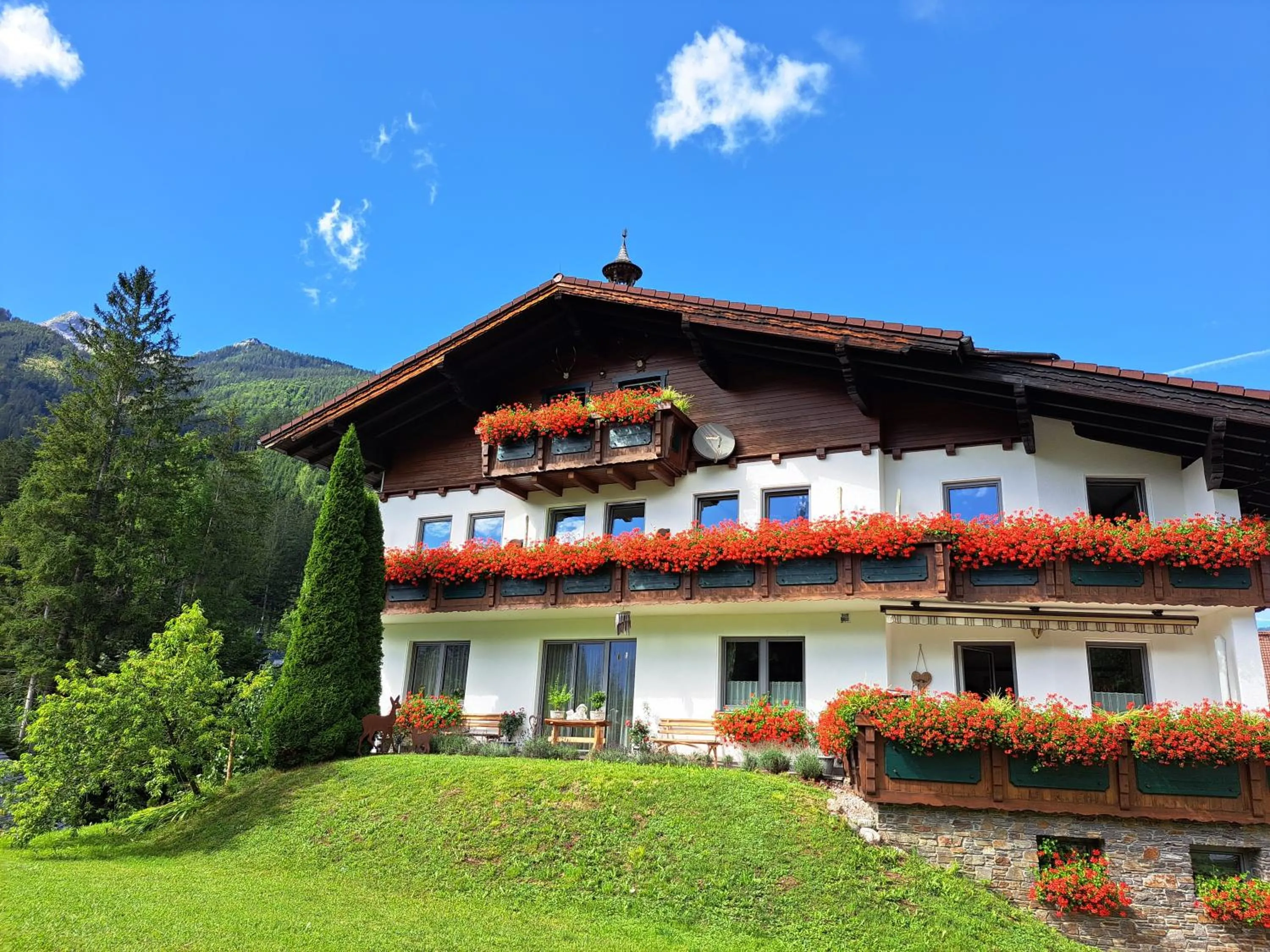 Property building in Hotel garni Landhaus Bürtlmair