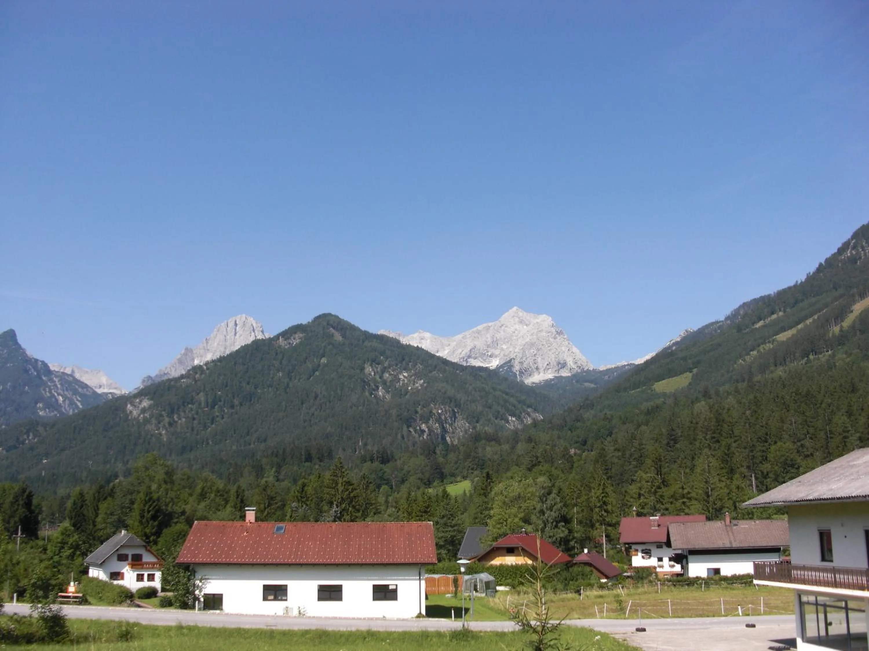 Natural landscape in Hotel garni Landhaus Bürtlmair