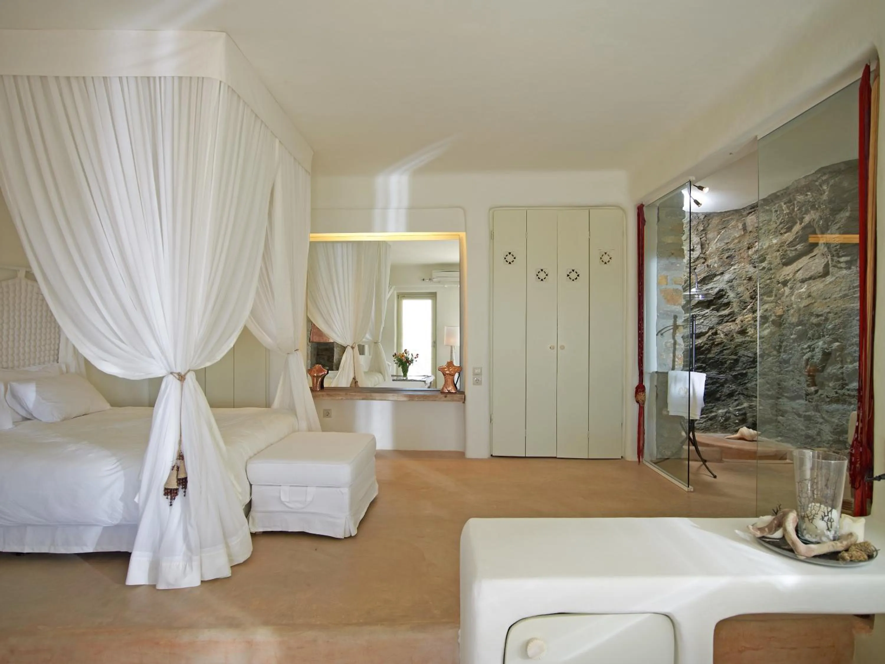 Shower, Bed in Aigis Suites Kea