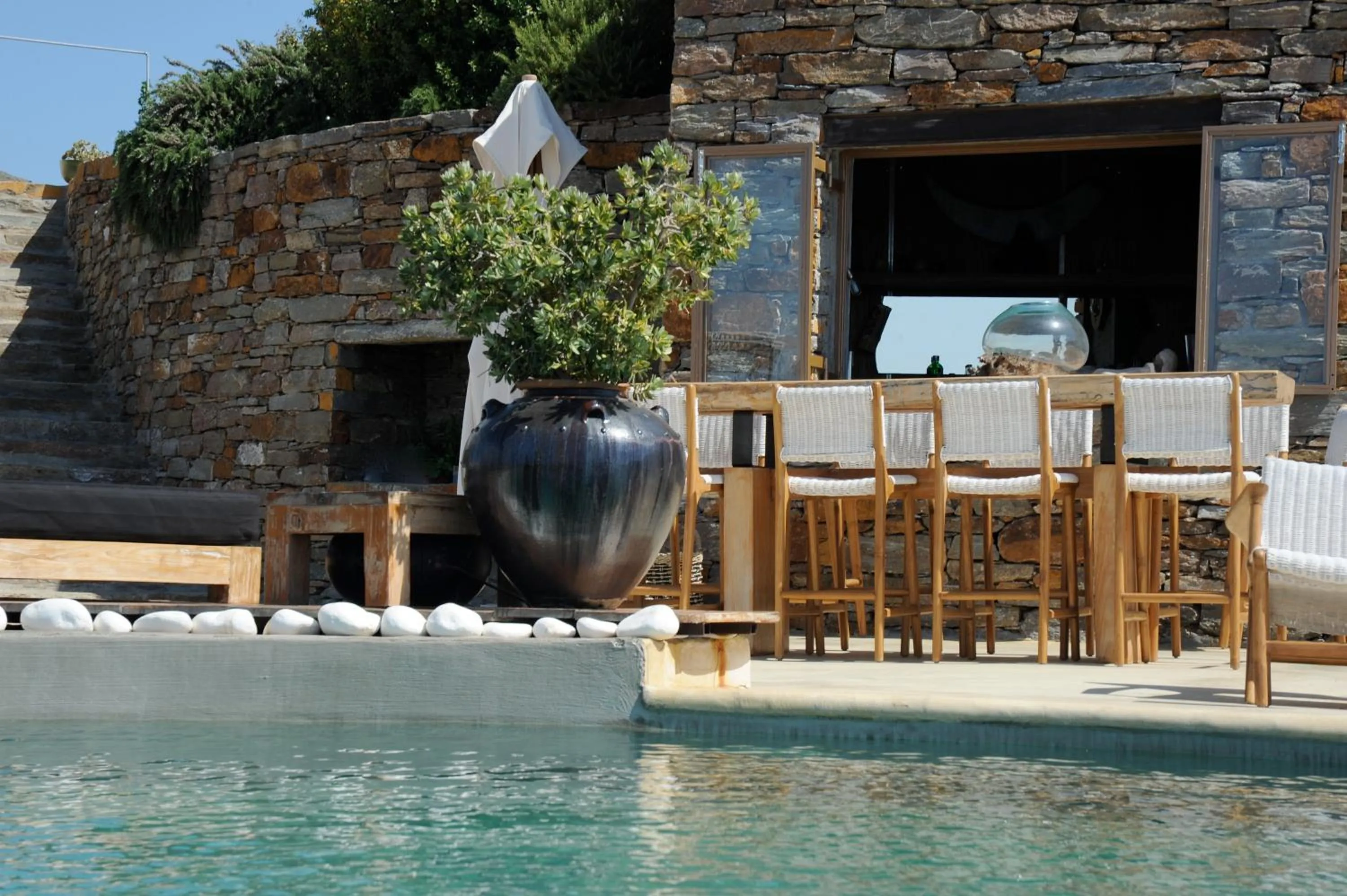 Restaurant/places to eat in Aigis Suites Kea