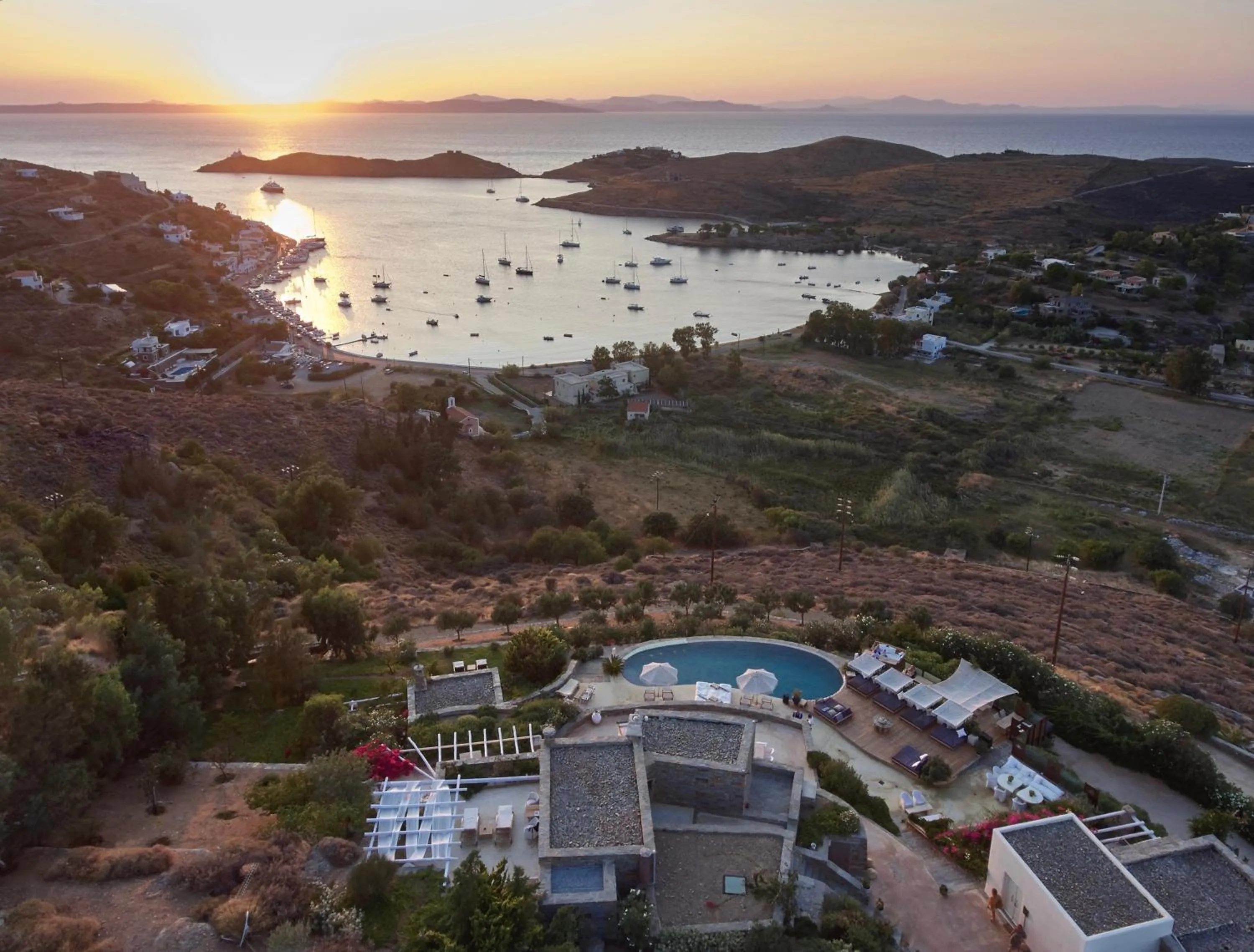 Property building in Aigis Suites Kea