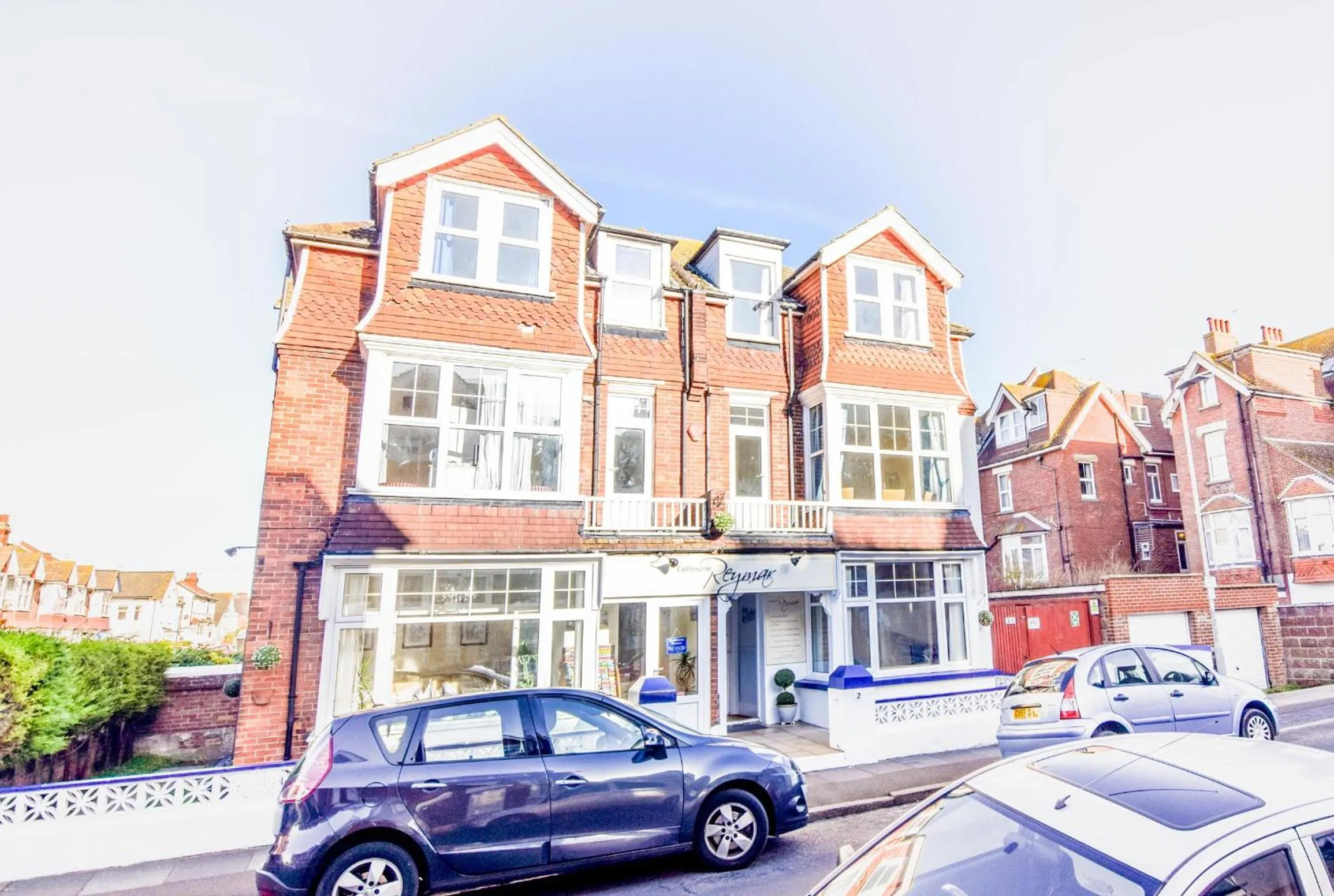 Facade/entrance in Eastbourne Reymar