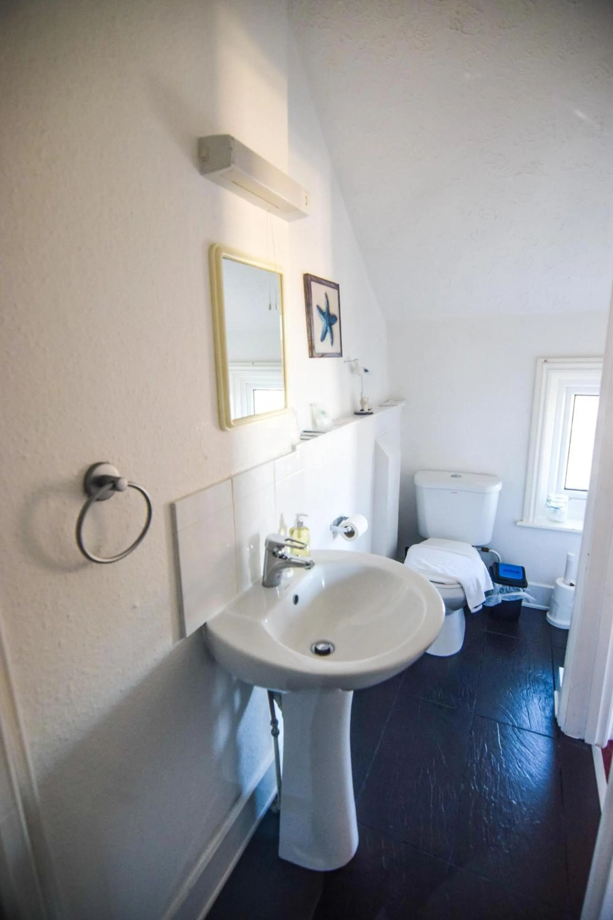 Shower in Eastbourne Reymar