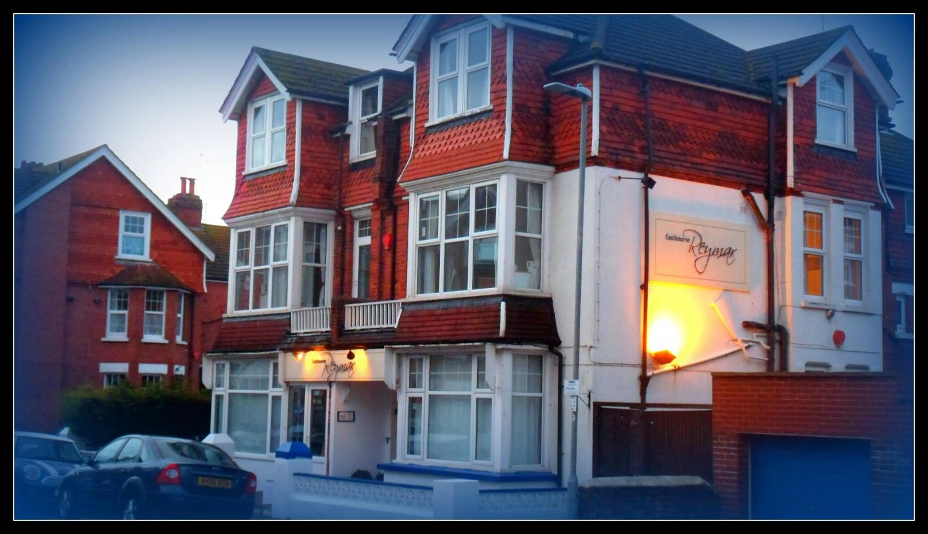 Facade/entrance in Eastbourne Reymar