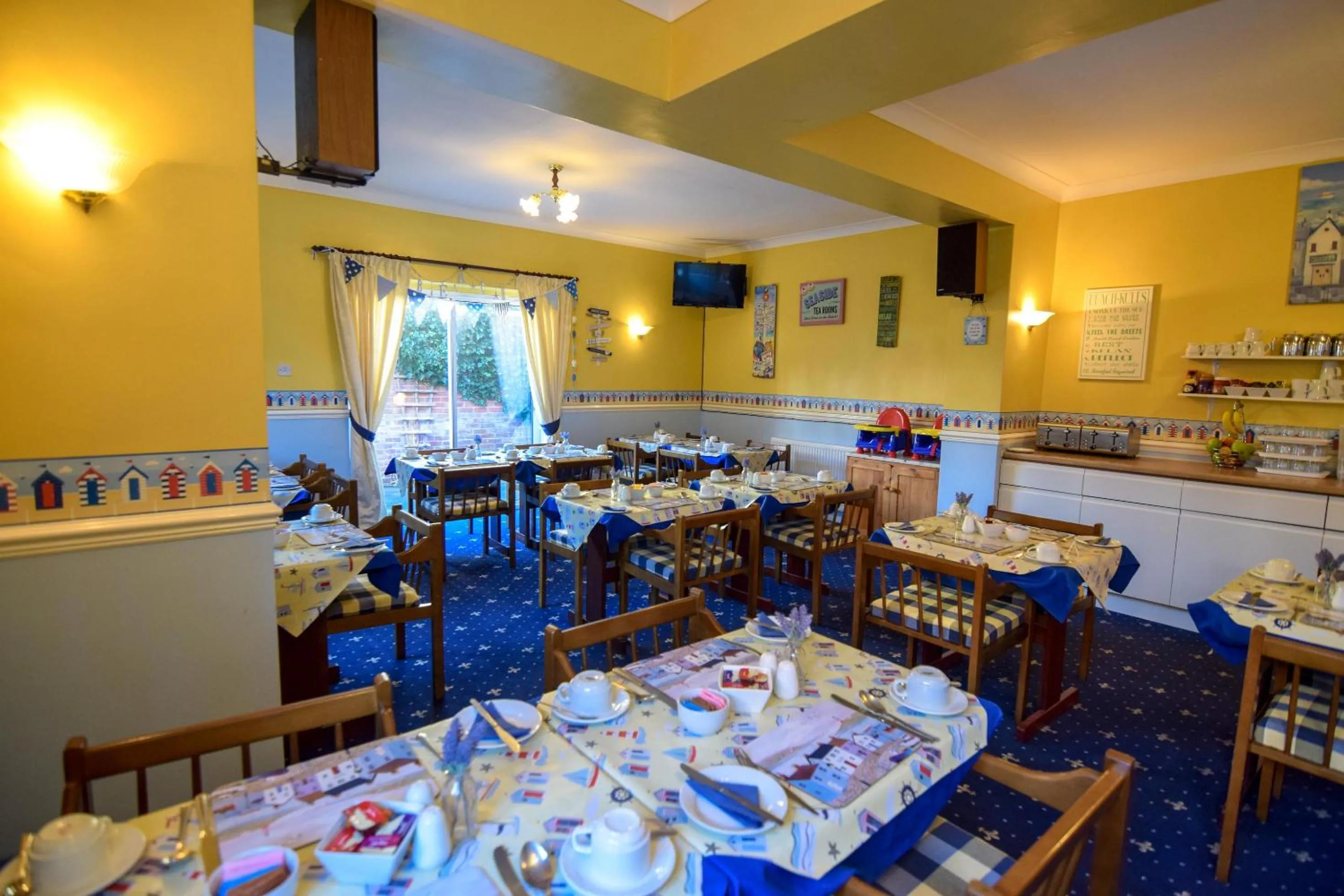 Photo of the whole room in Eastbourne Reymar