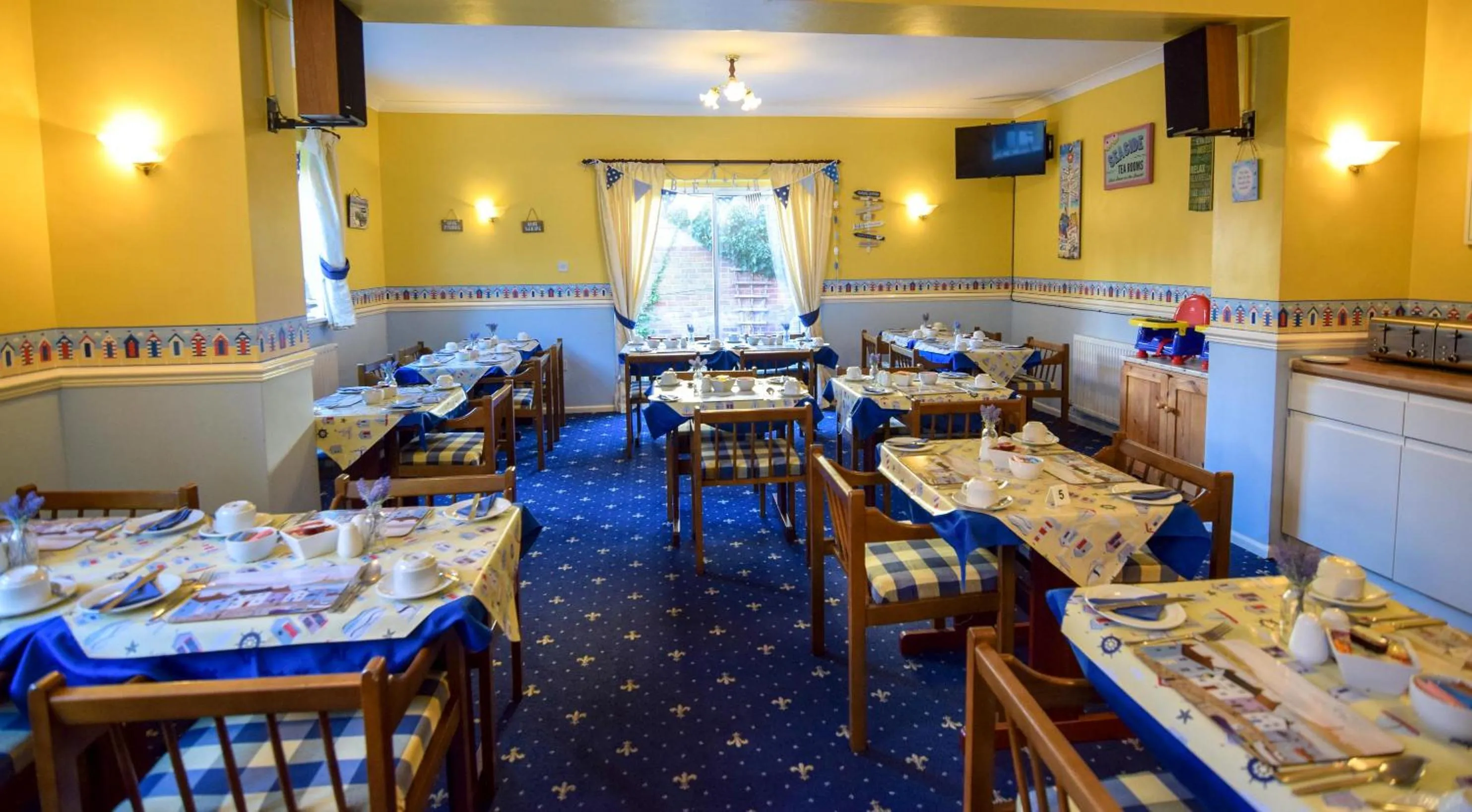 Photo of the whole room in Eastbourne Reymar