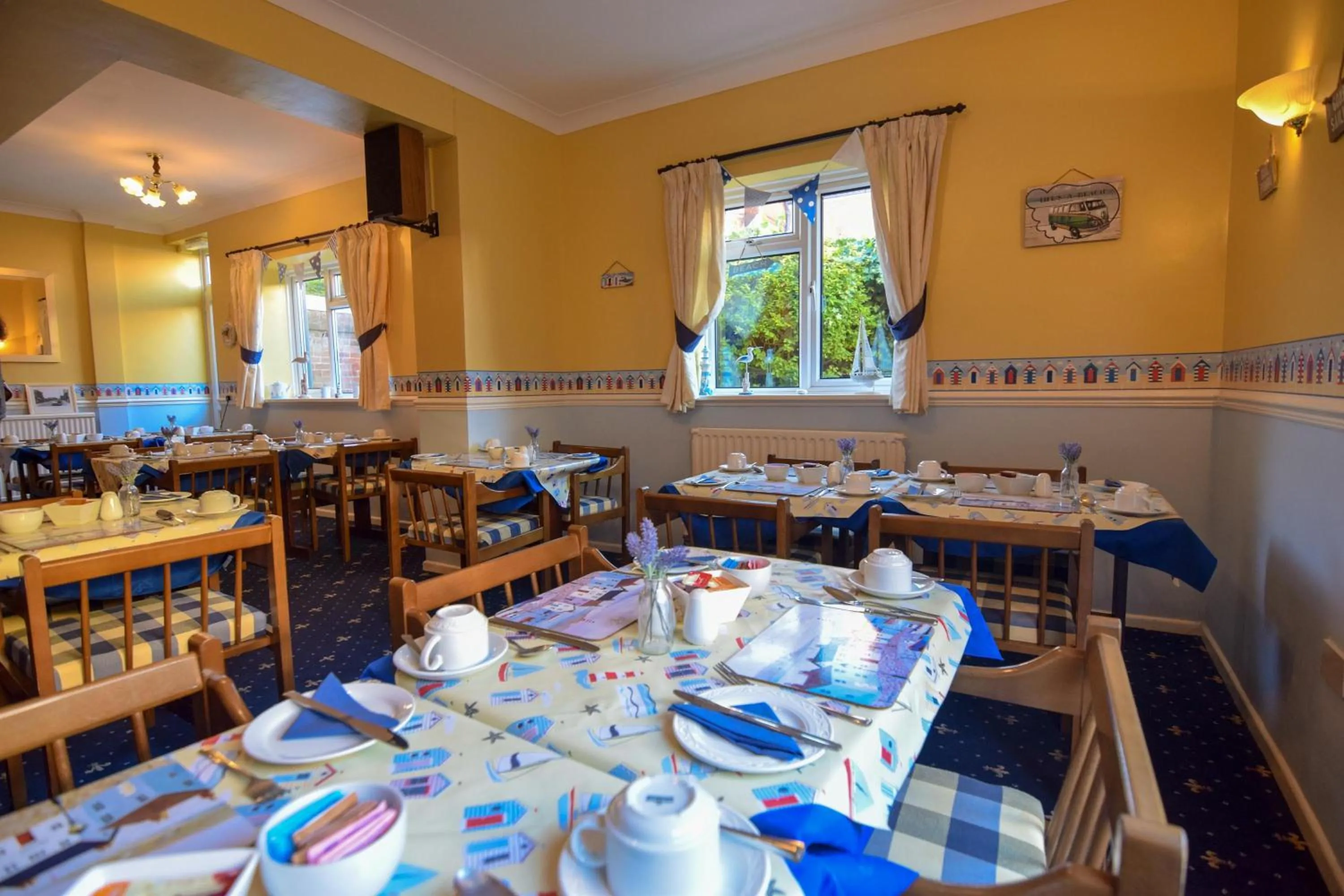 Photo of the whole room in Eastbourne Reymar