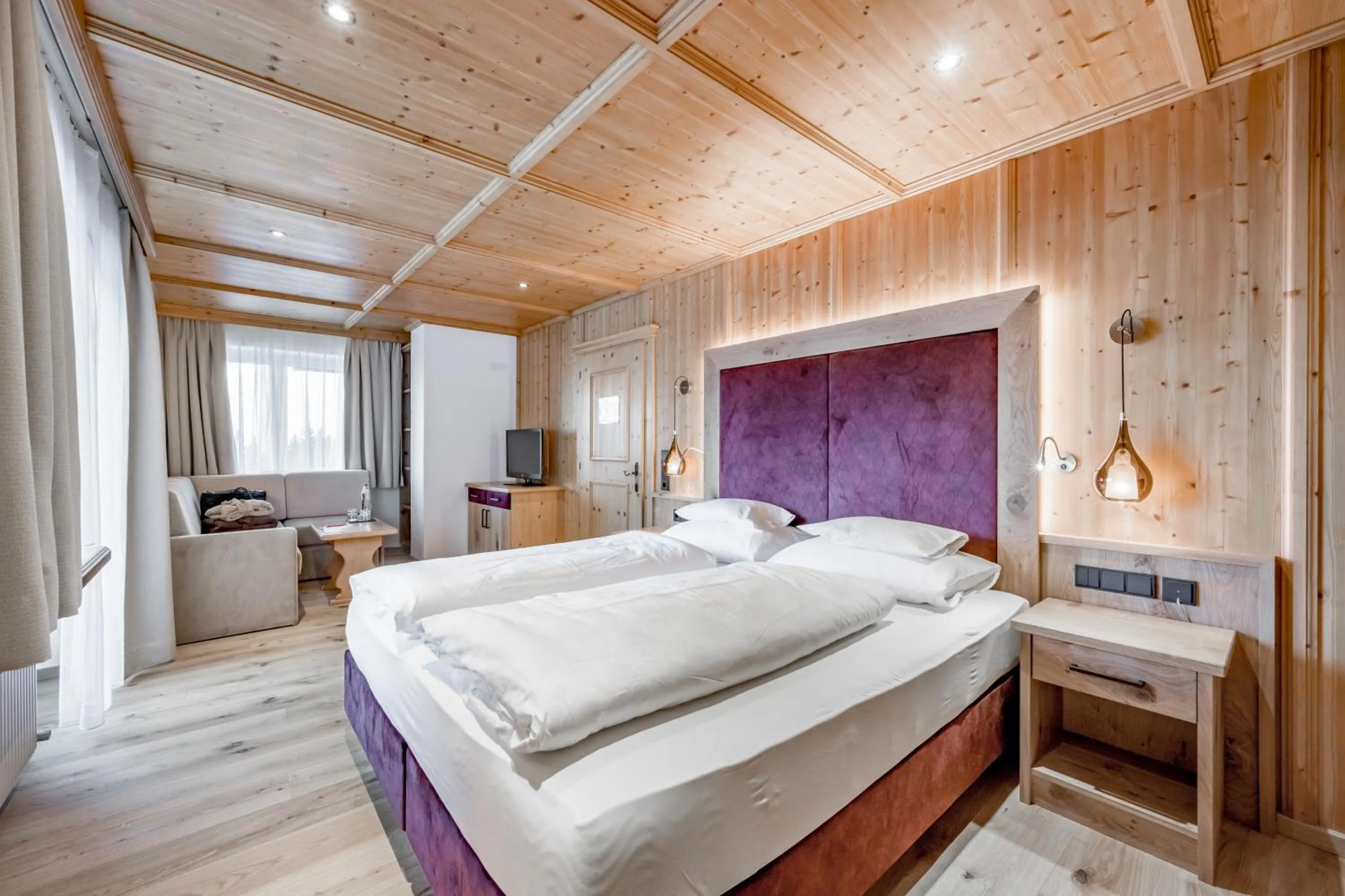 Photo of the whole room, Bed in Naturhotel Alpenblick