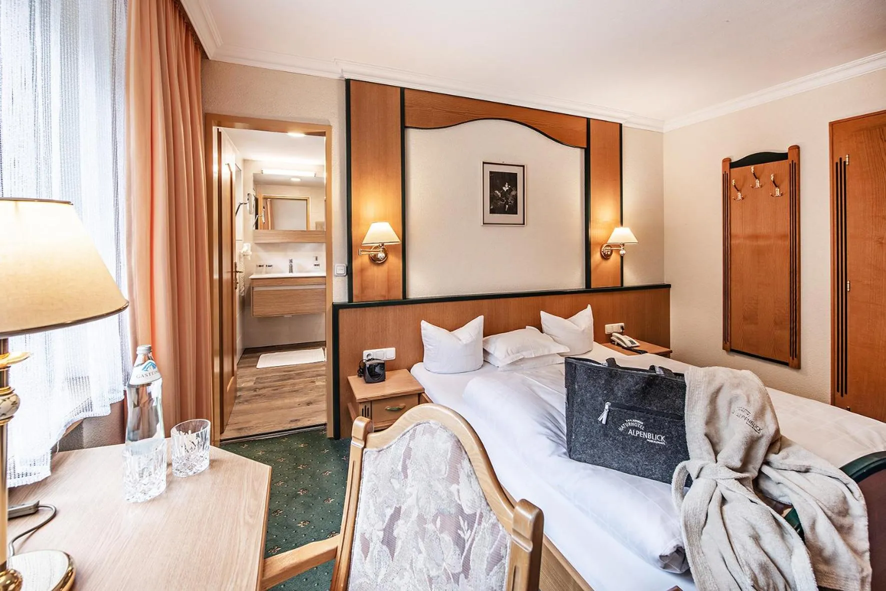 Bed in Naturhotel Alpenblick