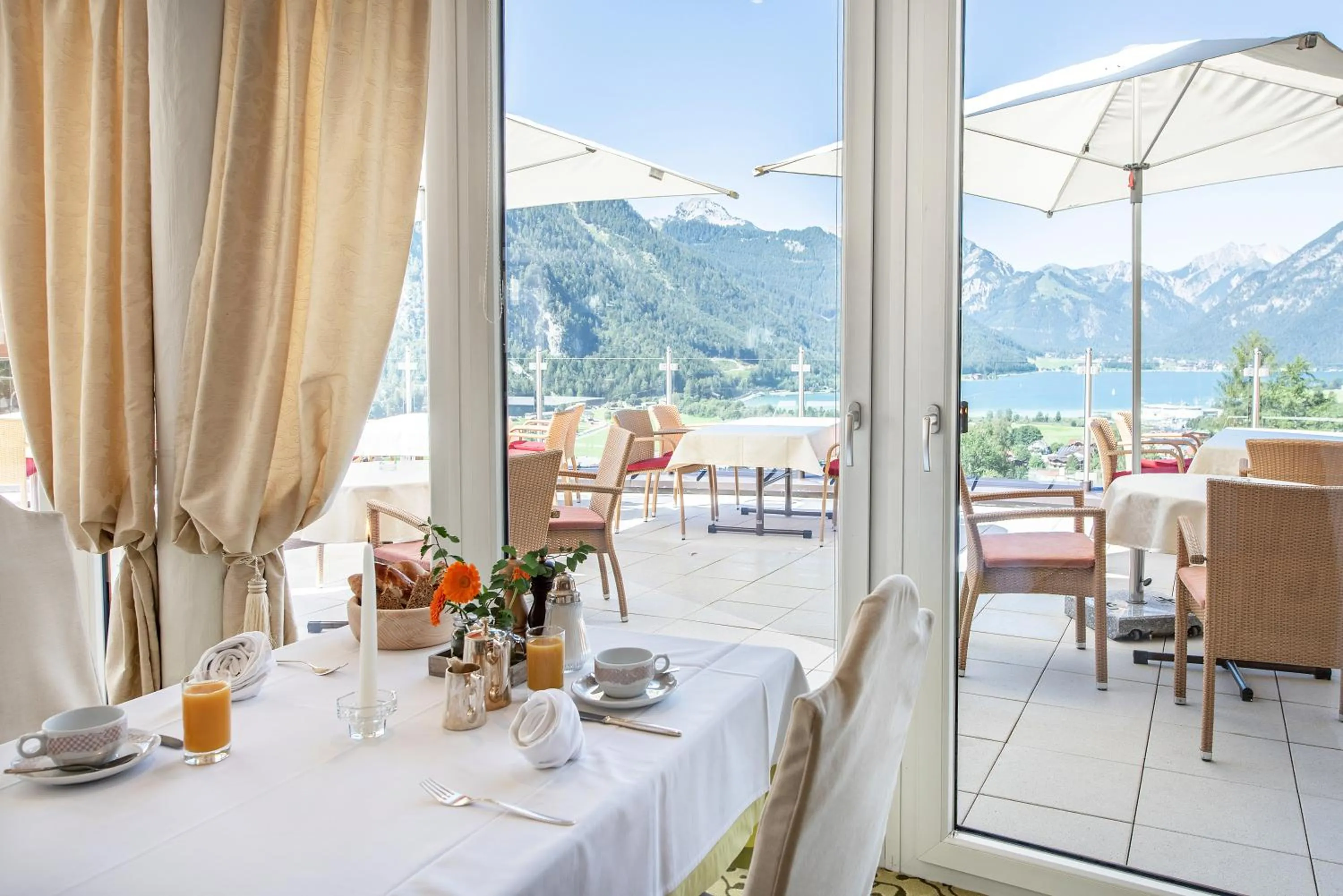 Restaurant/places to eat in Naturhotel Alpenblick