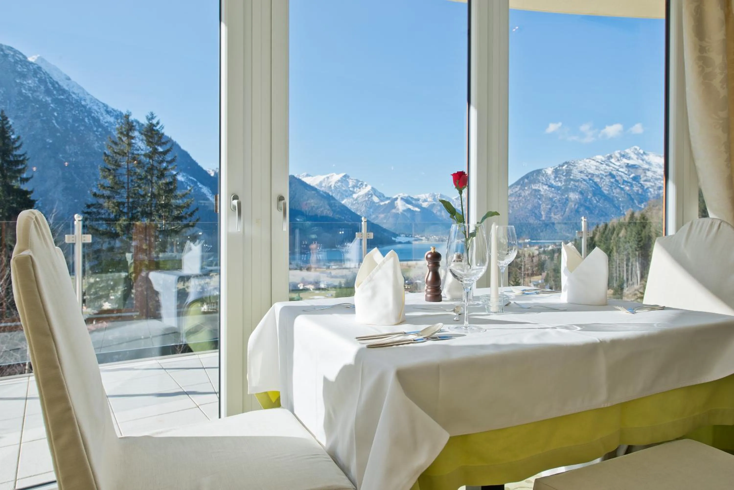 Restaurant/places to eat in Naturhotel Alpenblick