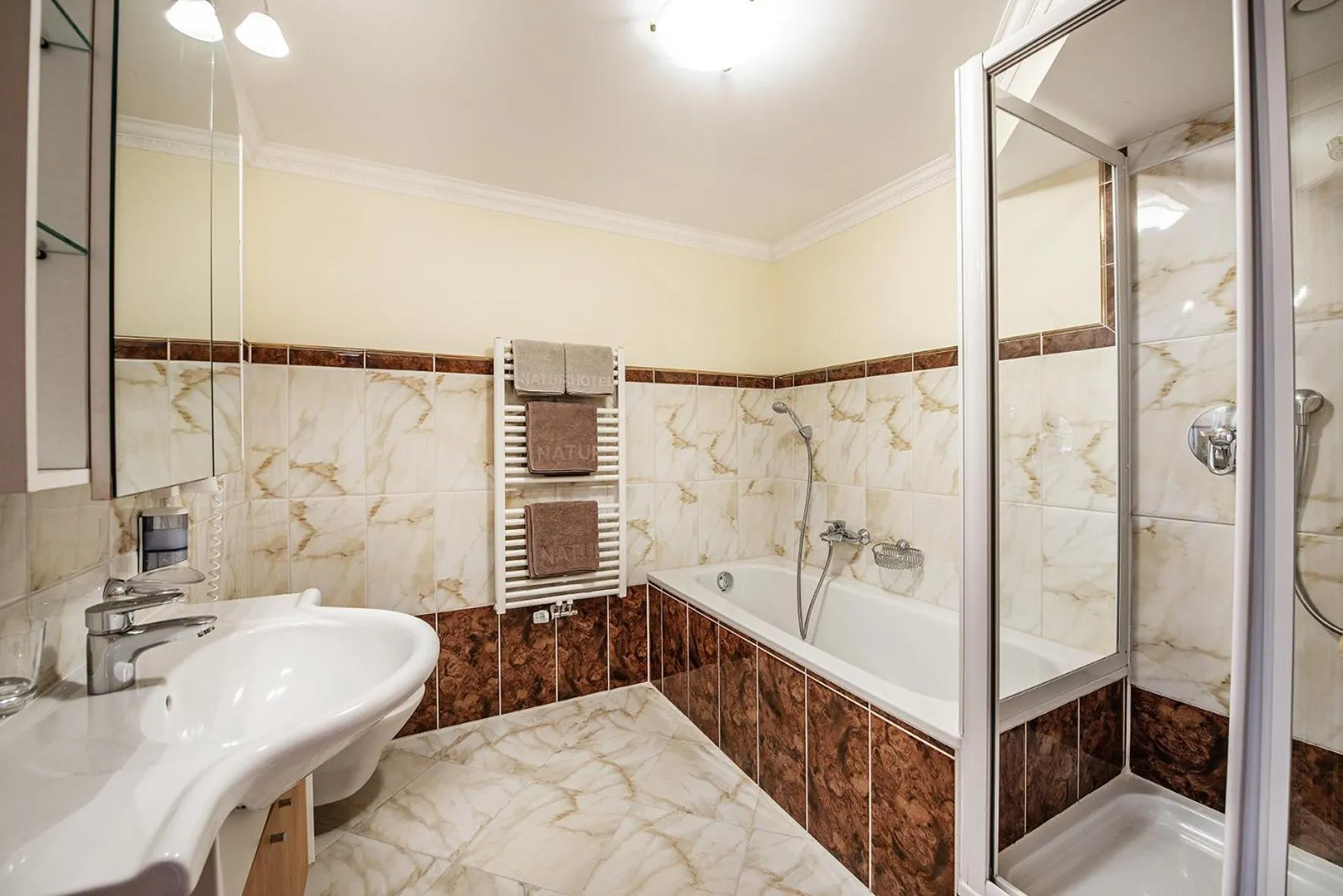 Shower in Naturhotel Alpenblick