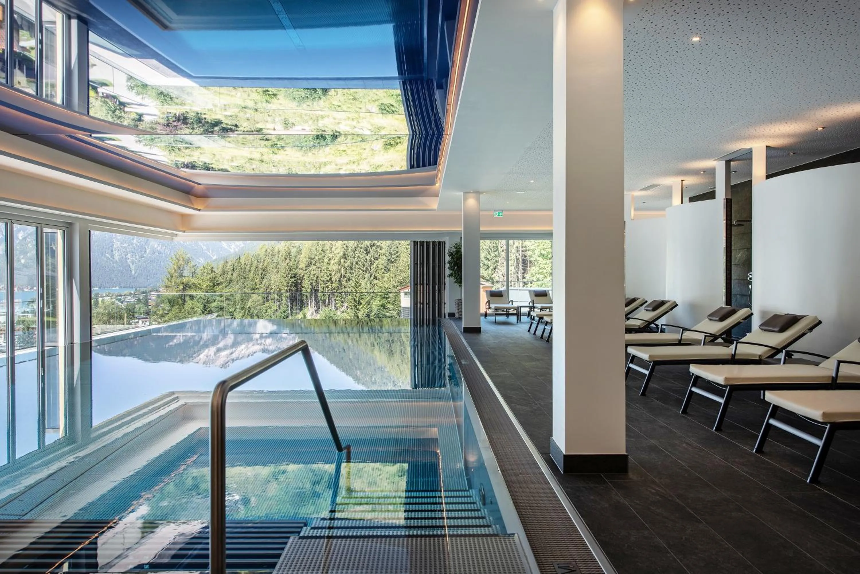Swimming pool in Naturhotel Alpenblick