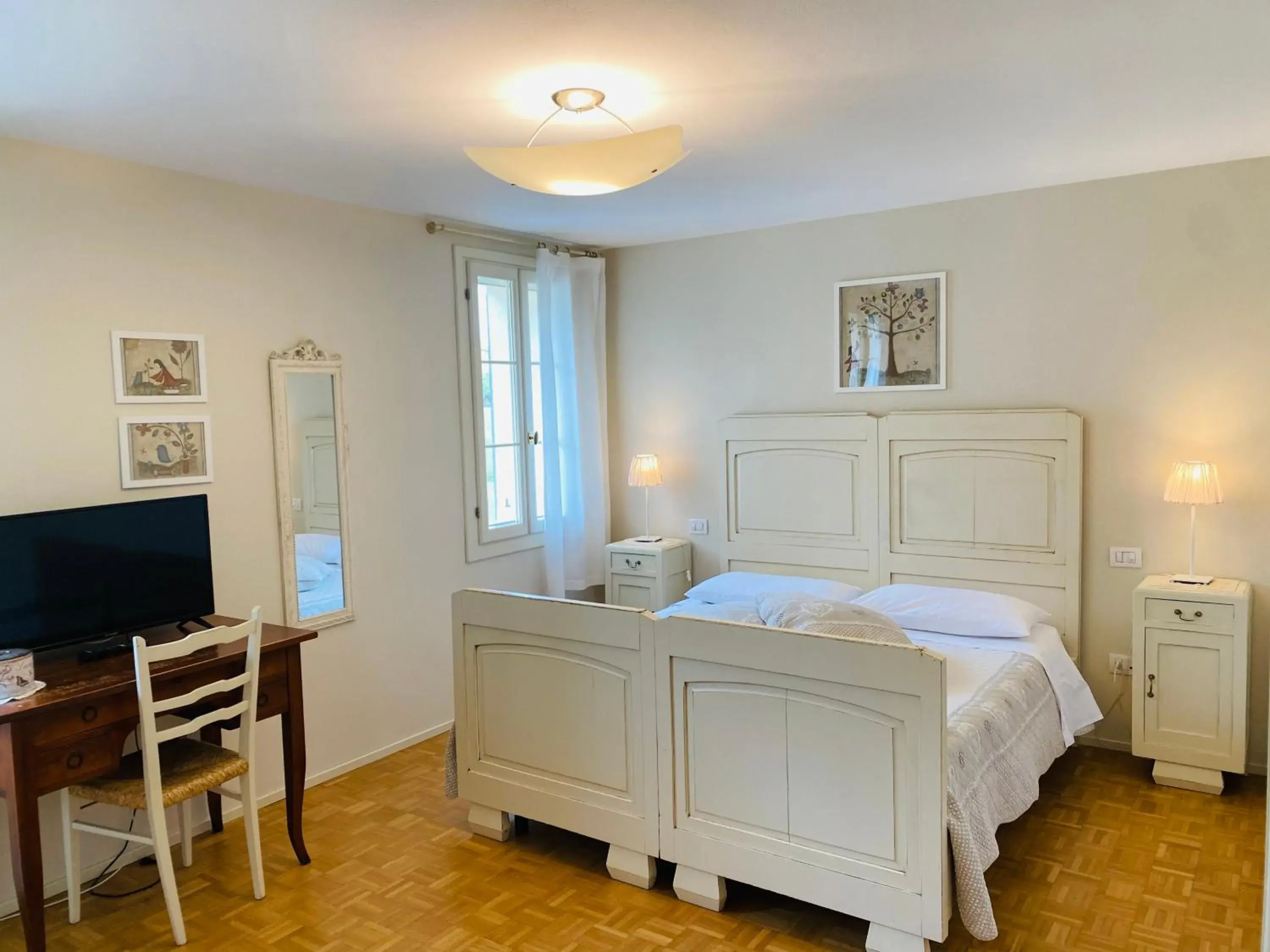 Double Room with Private Bathroom in La Fabbrica Delle Idee B&B Double Room with Private Bathroom in La Fabbrica Delle Idee B&B