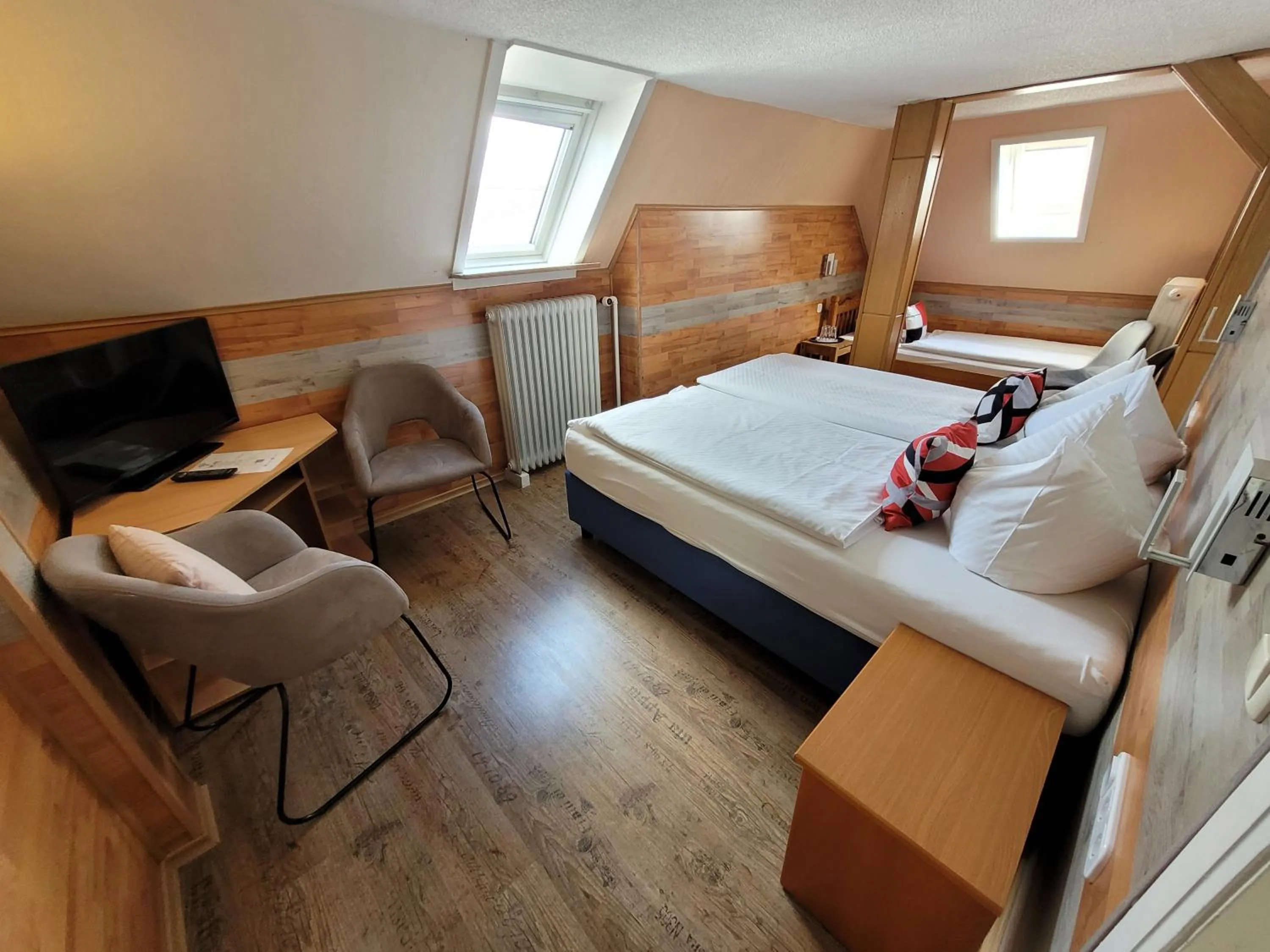 Bed in Hotel MoinMoin