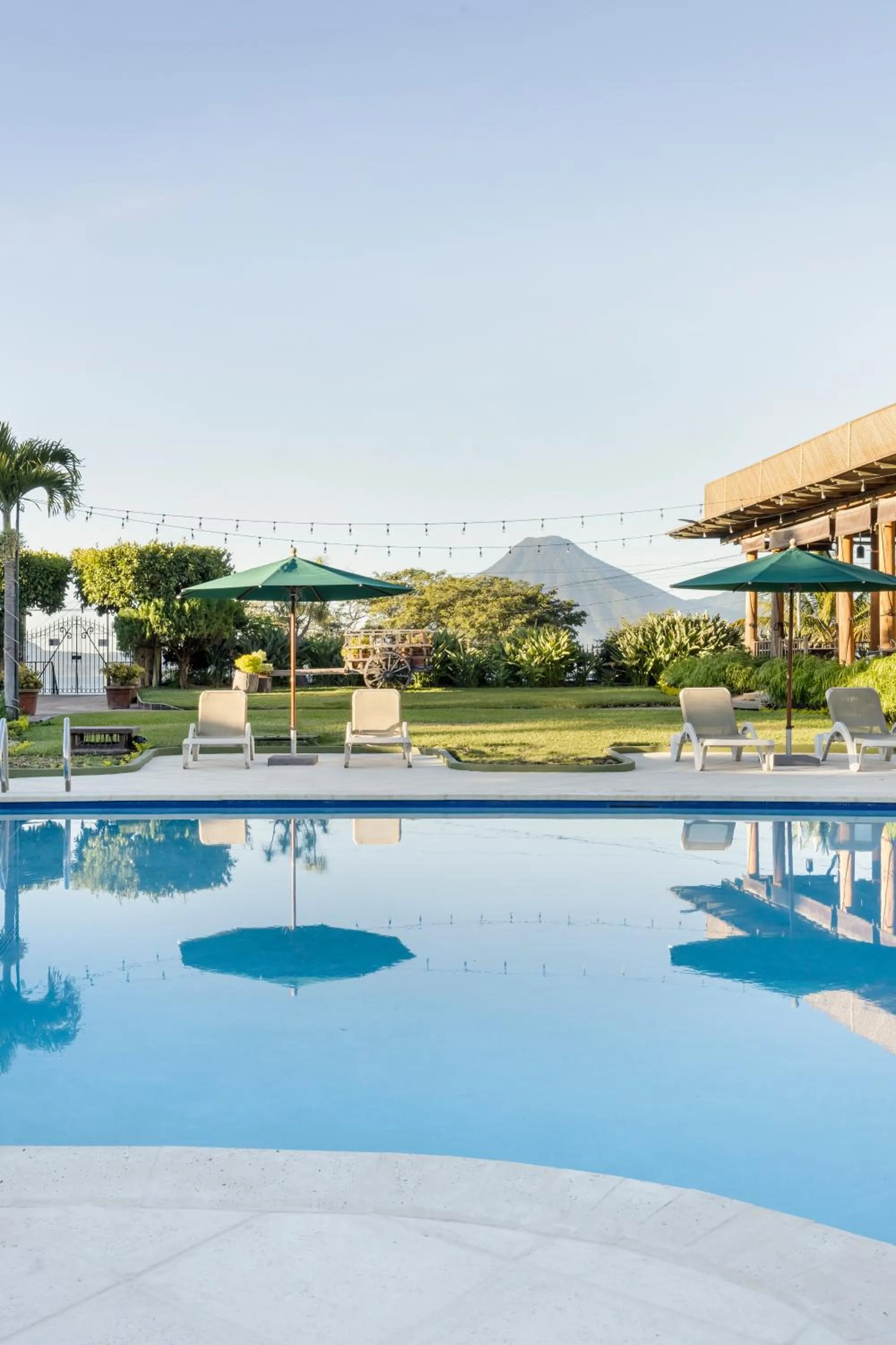 Swimming pool in Porta Hotel del Lago