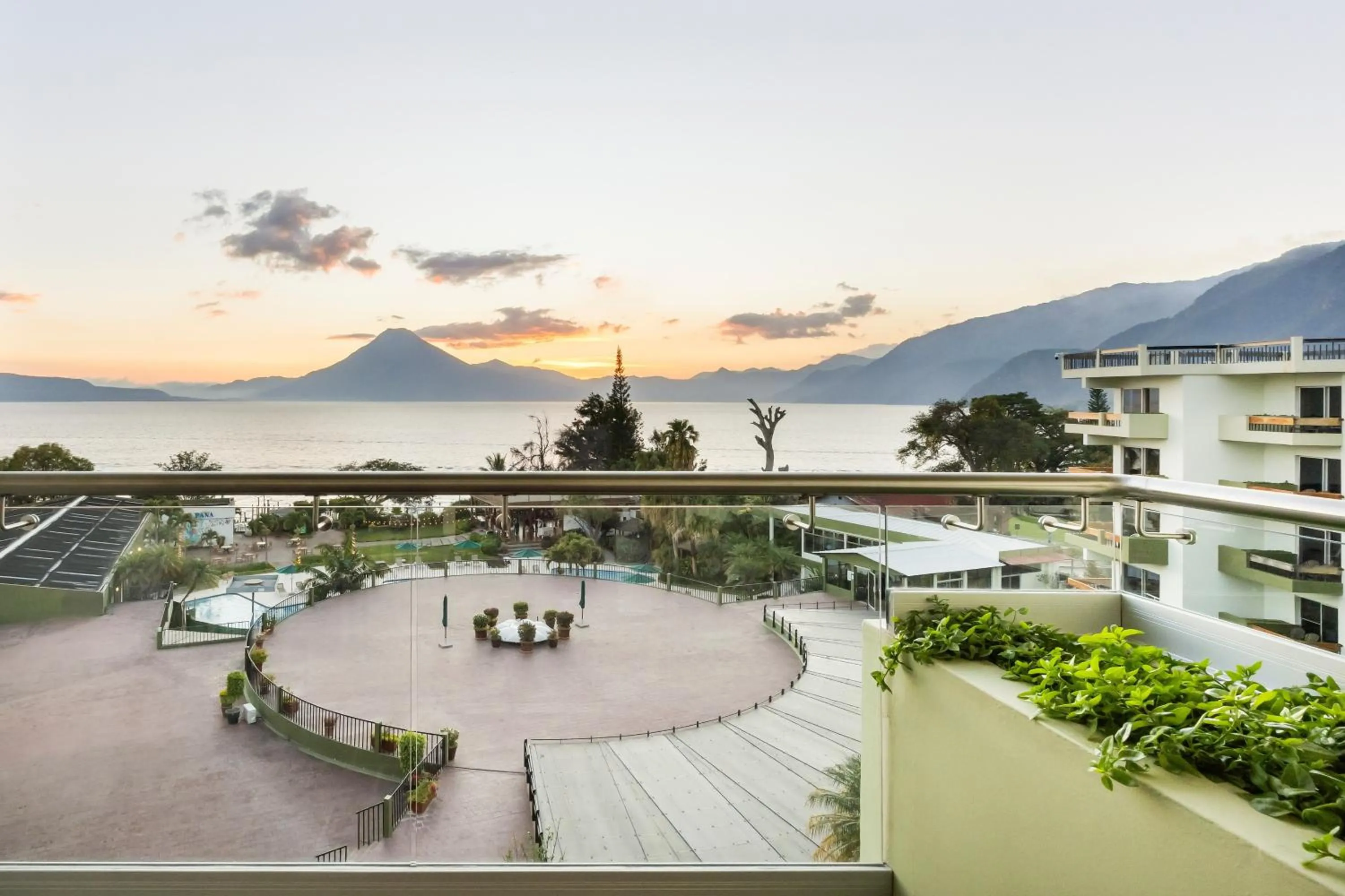 Lake view in Porta Hotel del Lago