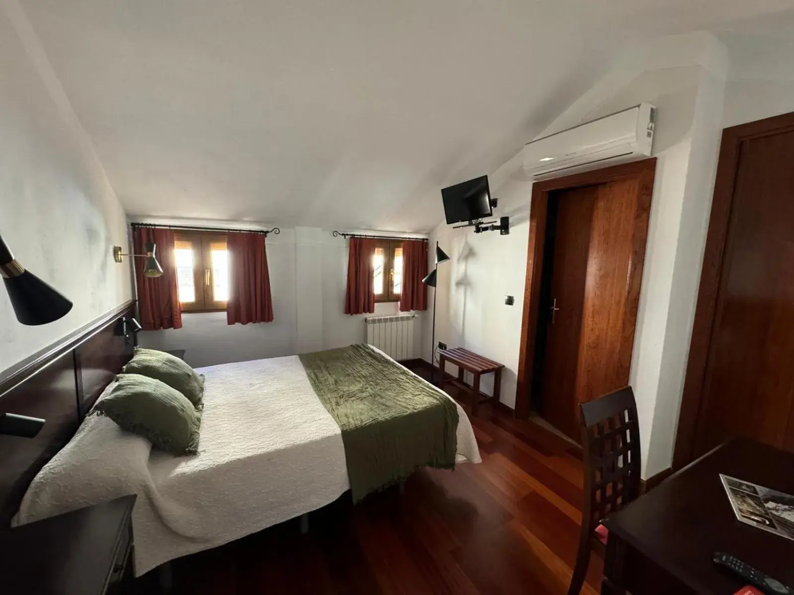 Single Room - single occupancy in Hospedium Hotel La Fuente Single Room - single occupancy in Hospedium Hotel La Fuente