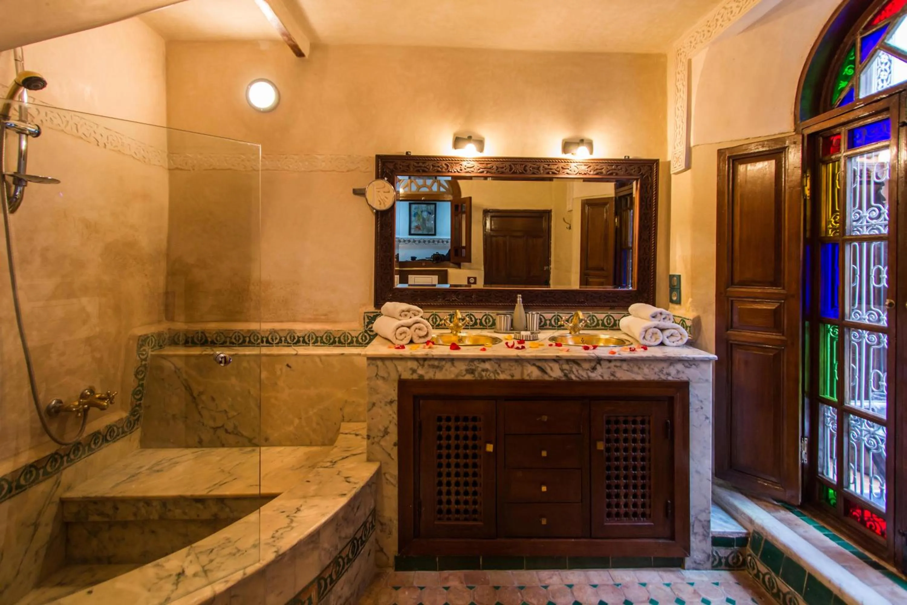 Bathroom in Riad Les Remparts De Fès