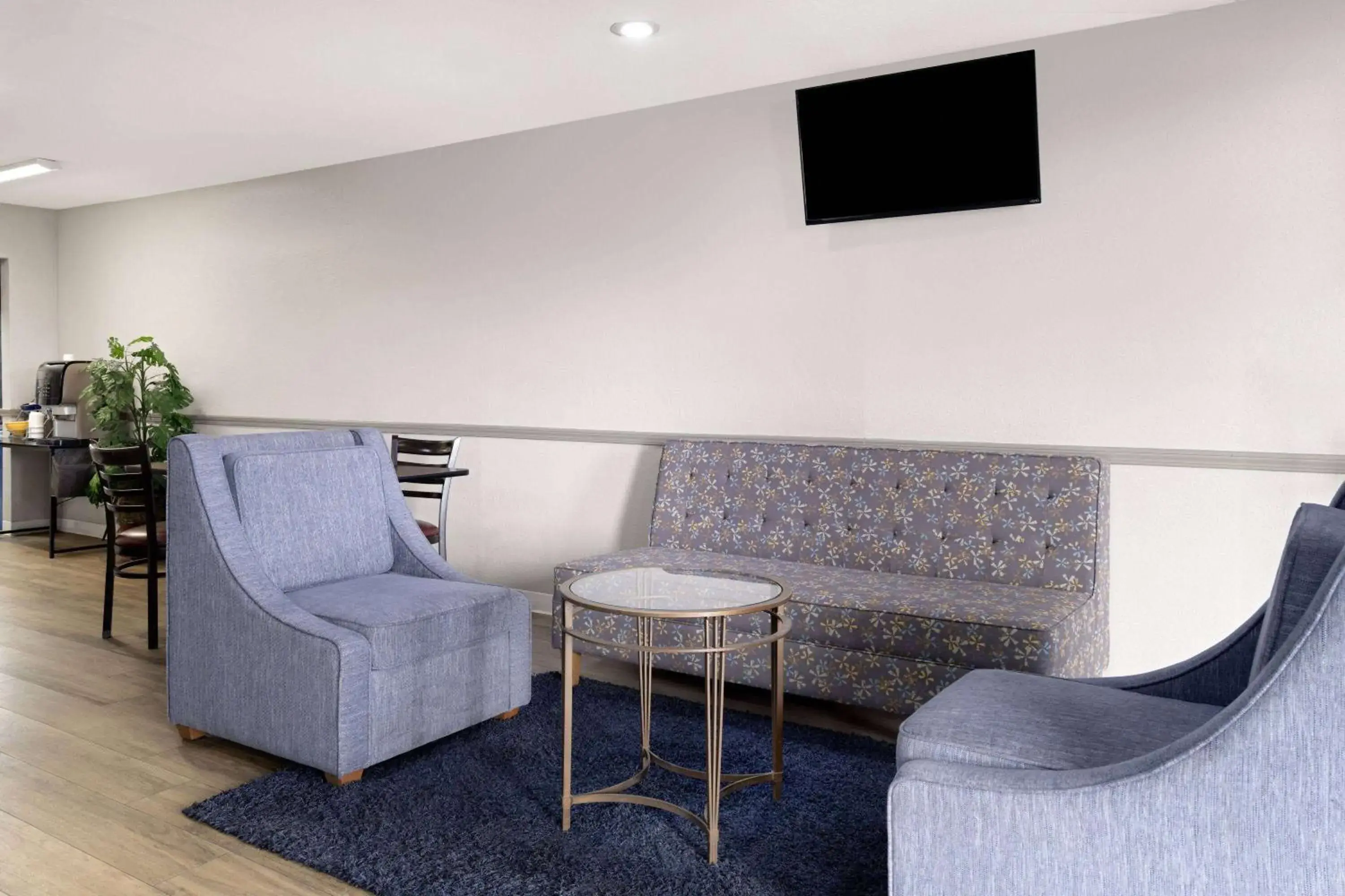 Lobby or reception in Days Inn by Wyndham Ardmore Lobby or reception in Days Inn by Wyndham Ardmore