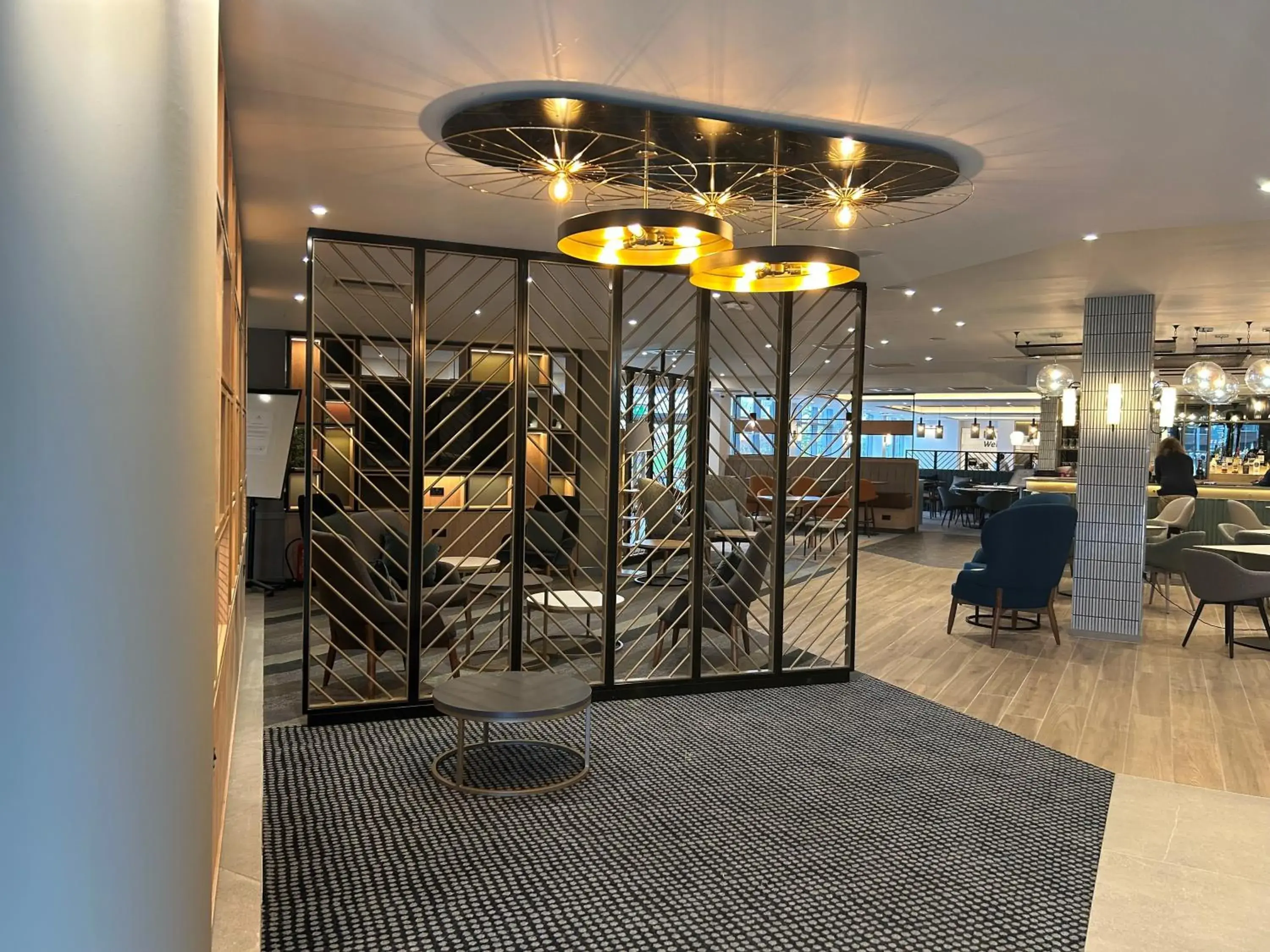 Lounge or bar in London Luton Vale Hotel Lounge or bar in London Luton Vale Hotel