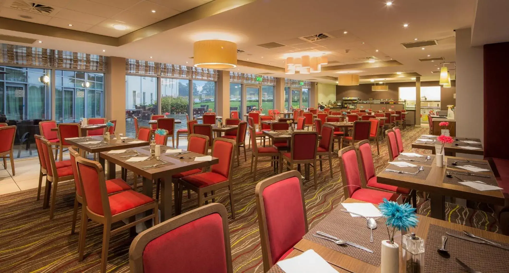 Restaurant/places to eat in Hilton Garden Inn Luton North Restaurant/places to eat in Hilton Garden Inn Luton North