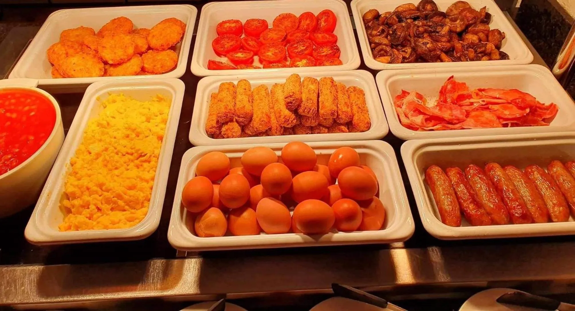 Breakfast in Hilton Garden Inn Luton North