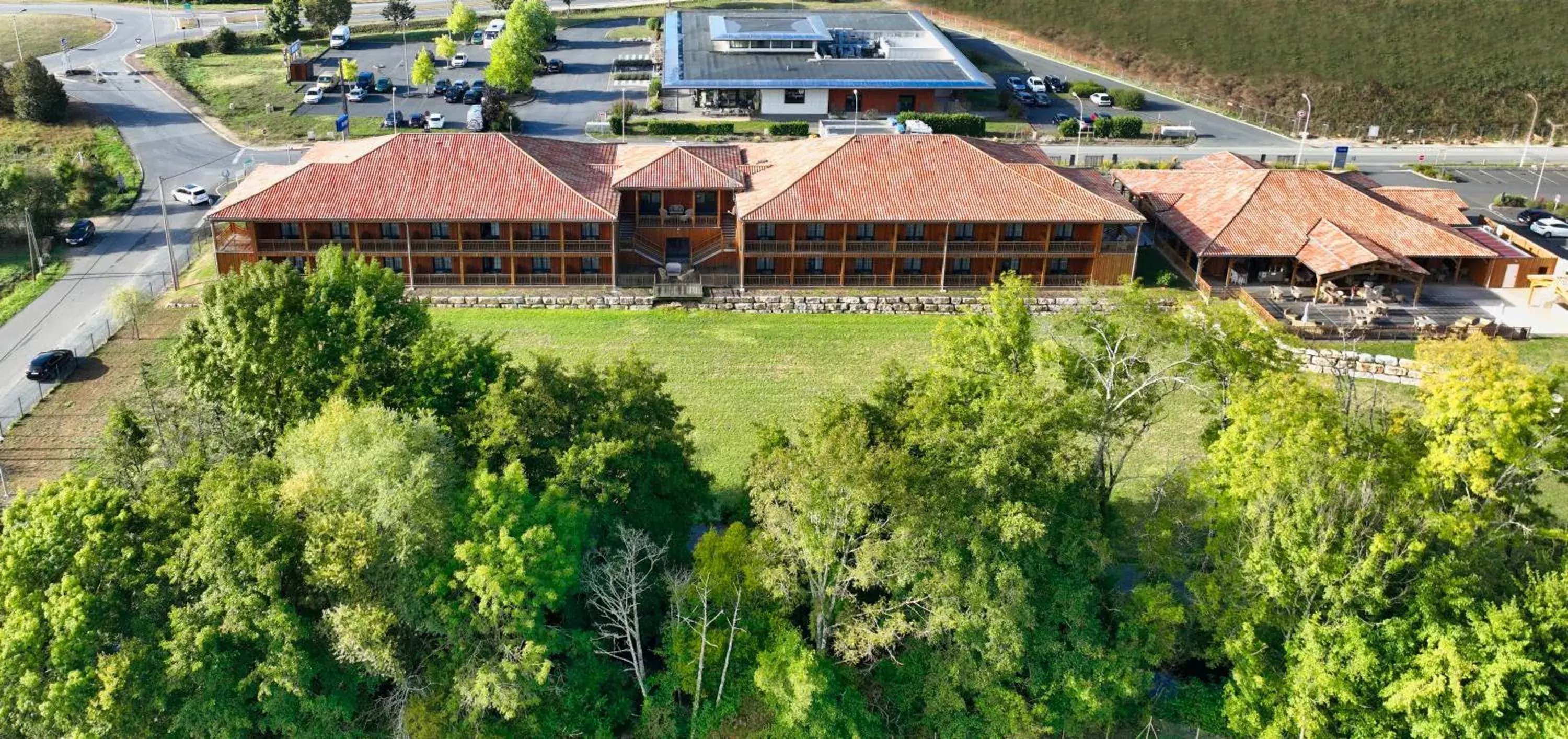 Property building in KYRIAD Périgueux - Boulazac Property building in KYRIAD Périgueux - Boulazac